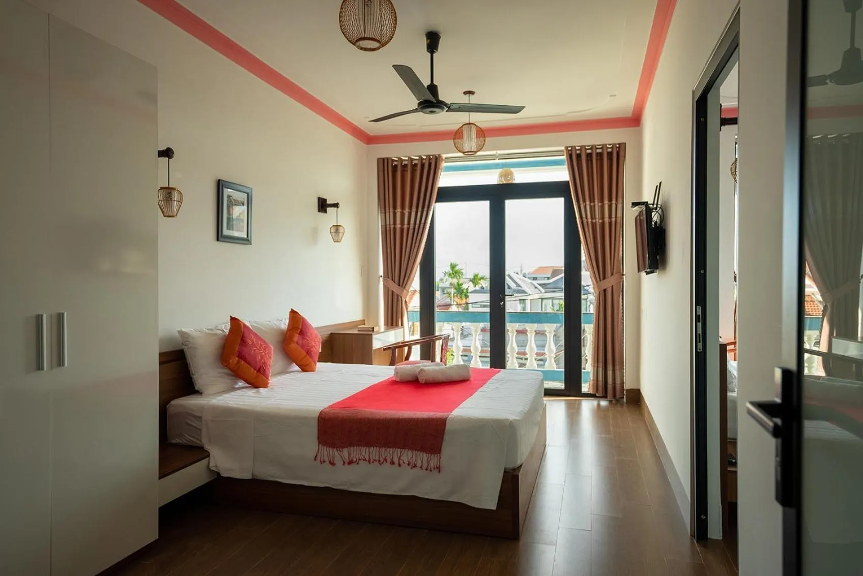 Photo of the whole room, Bed in Hung Do Beach Homestay
