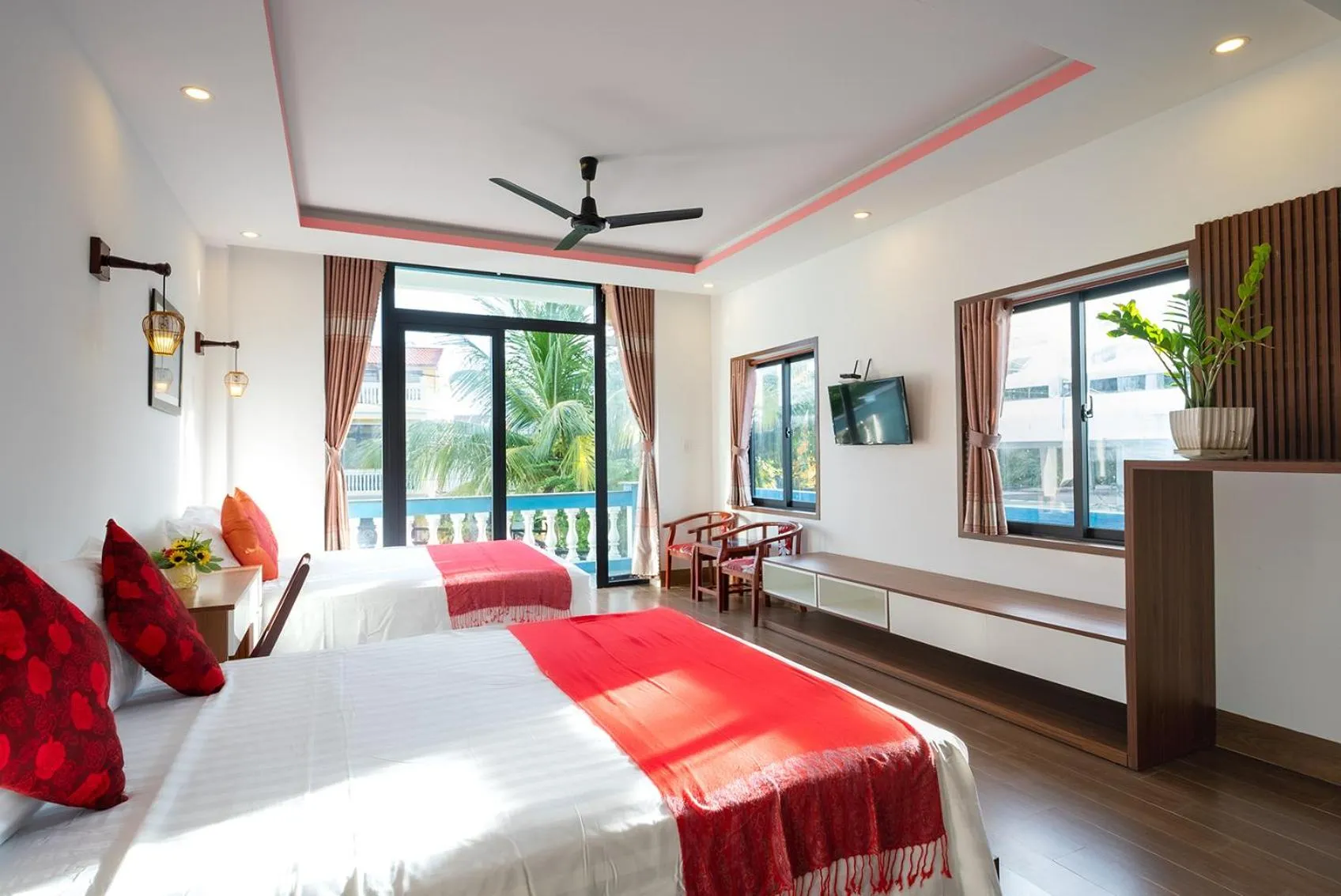 Balcony/Terrace, Bed in Hung Do Beach Homestay