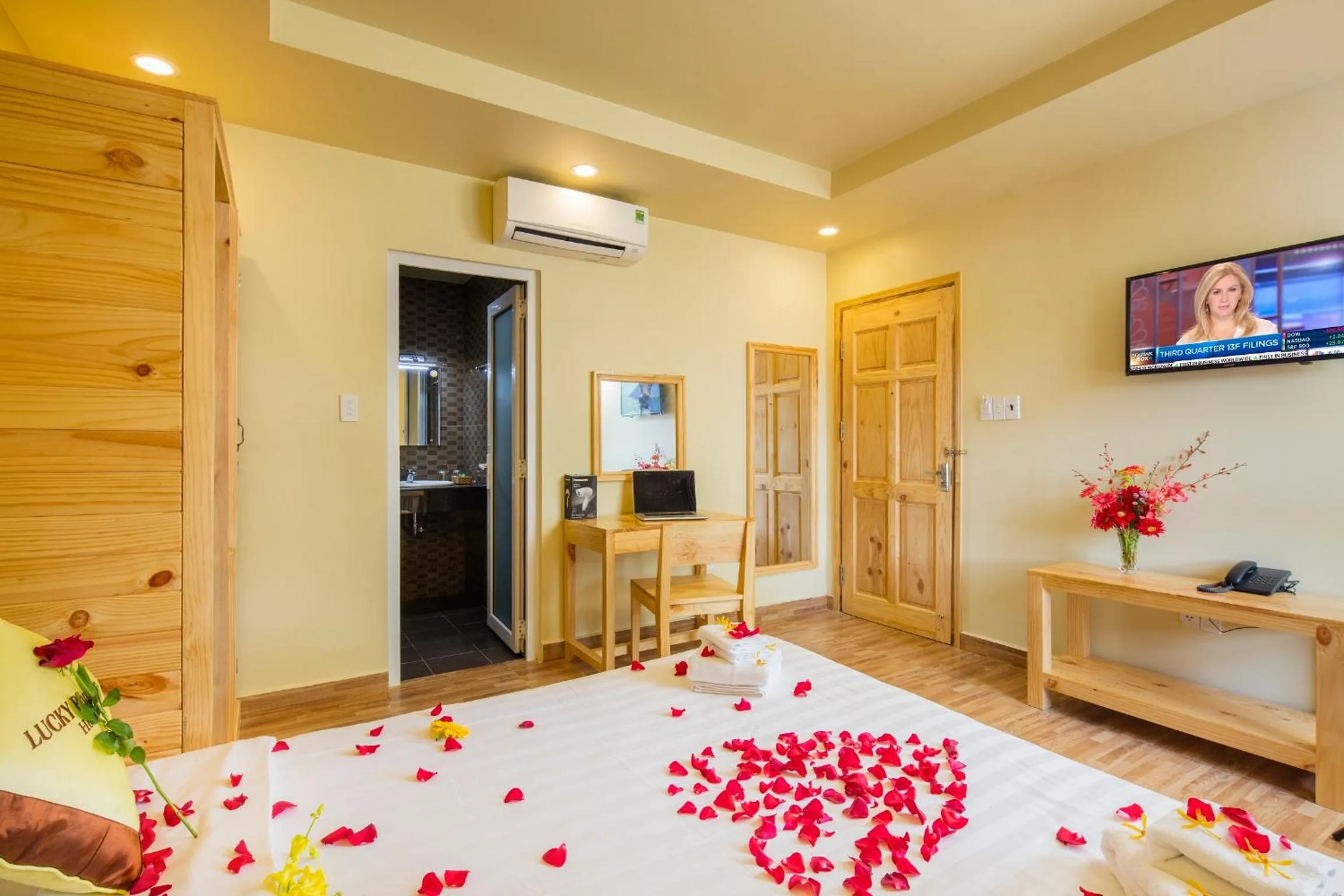 Photo of the whole room, Bed in Lucky Phu Quoc Hotel