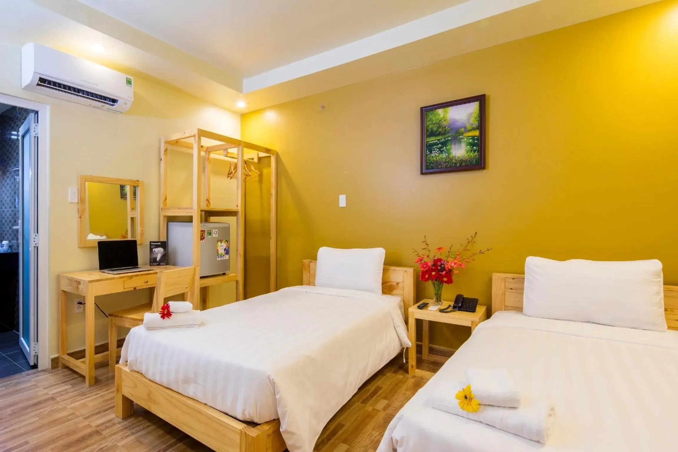 Deluxe Twin Room in Lucky Phu Quoc Hotel Deluxe Twin Room in Lucky Phu Quoc Hotel