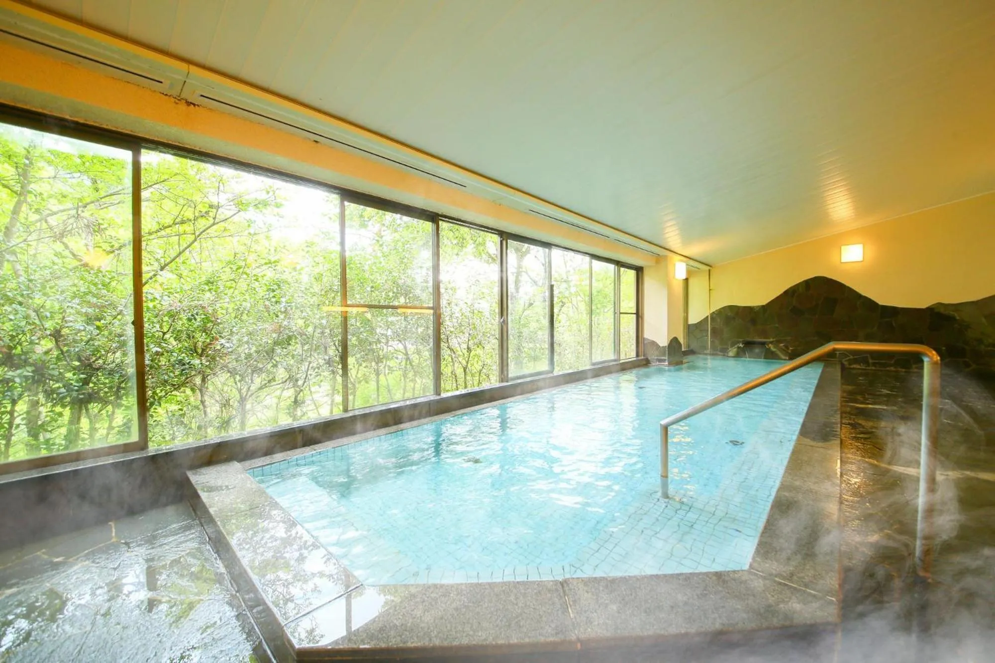 Hot Spring Bath in Ooedo Onsen Monogatari Shinshu Kakeyu