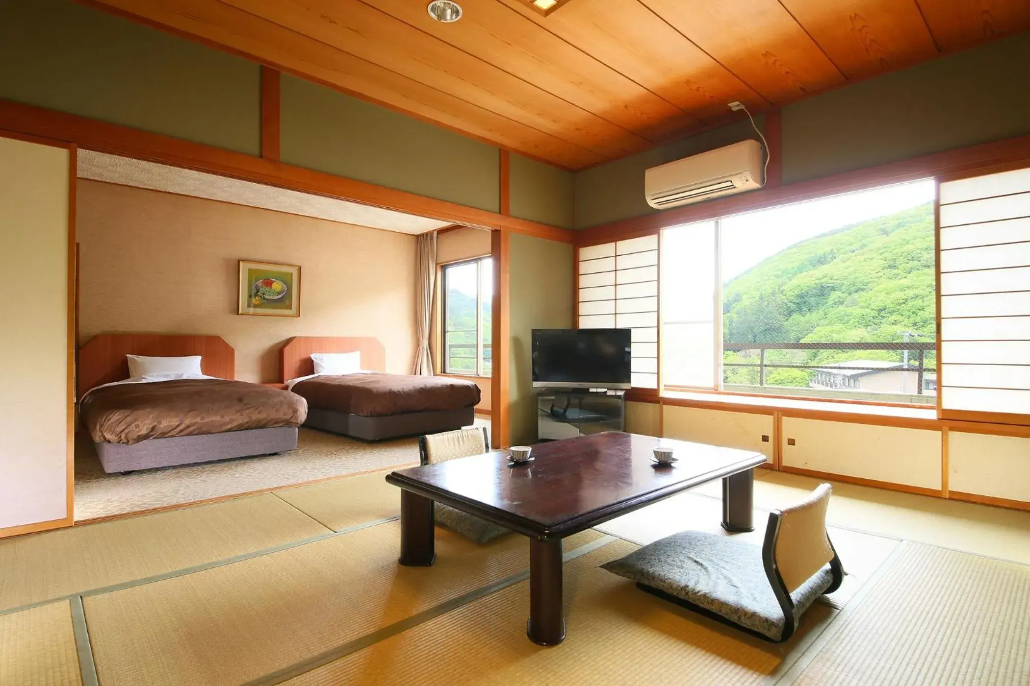 Standard Japanese-Western-Style-Room - Indoor Bath - Non-Smoking in Ooedo Onsen Monogatari Shinshu Kakeyu Standard Japanese-Western-Style-Room - Indoor Bath - Non-Smoking in Ooedo Onsen Monogatari Shinshu Kakeyu