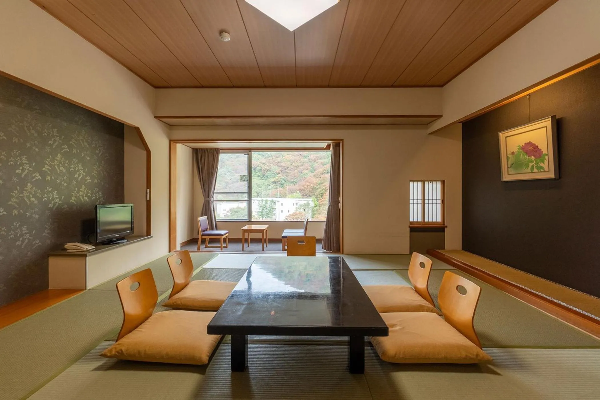 Photo of the whole room in Ooedo Onsen Monogatari Higashiyama Grand Hotel