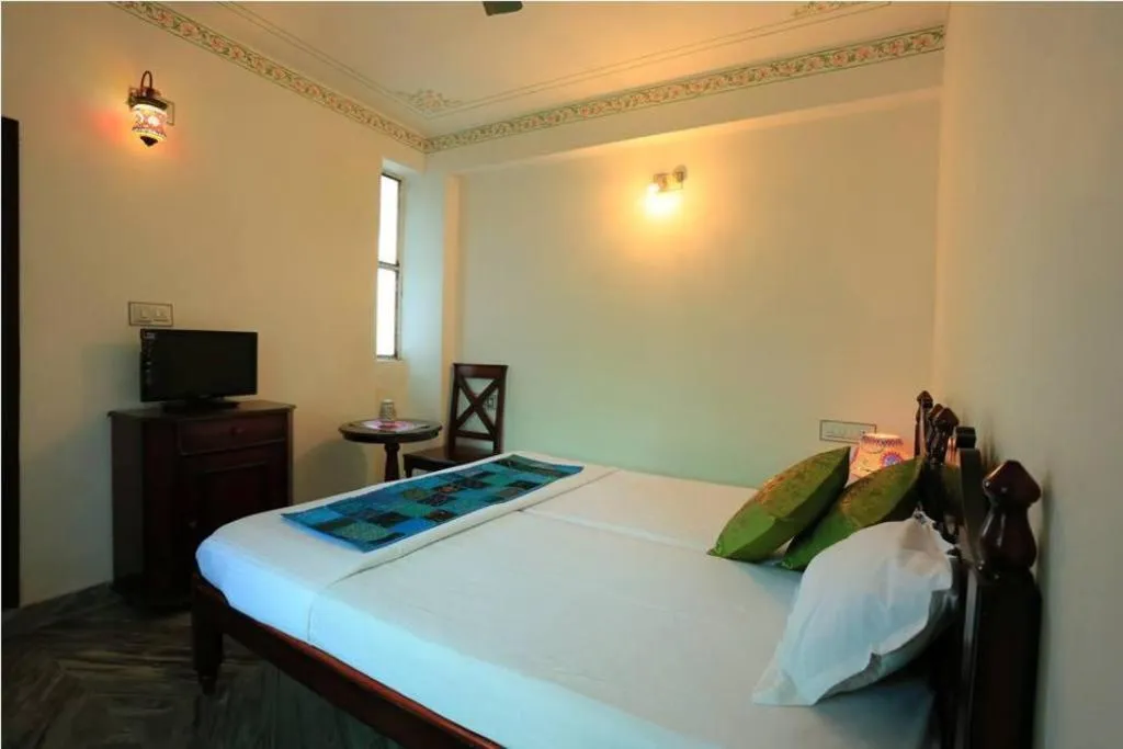 Bedroom in Hotel Janak Niwas