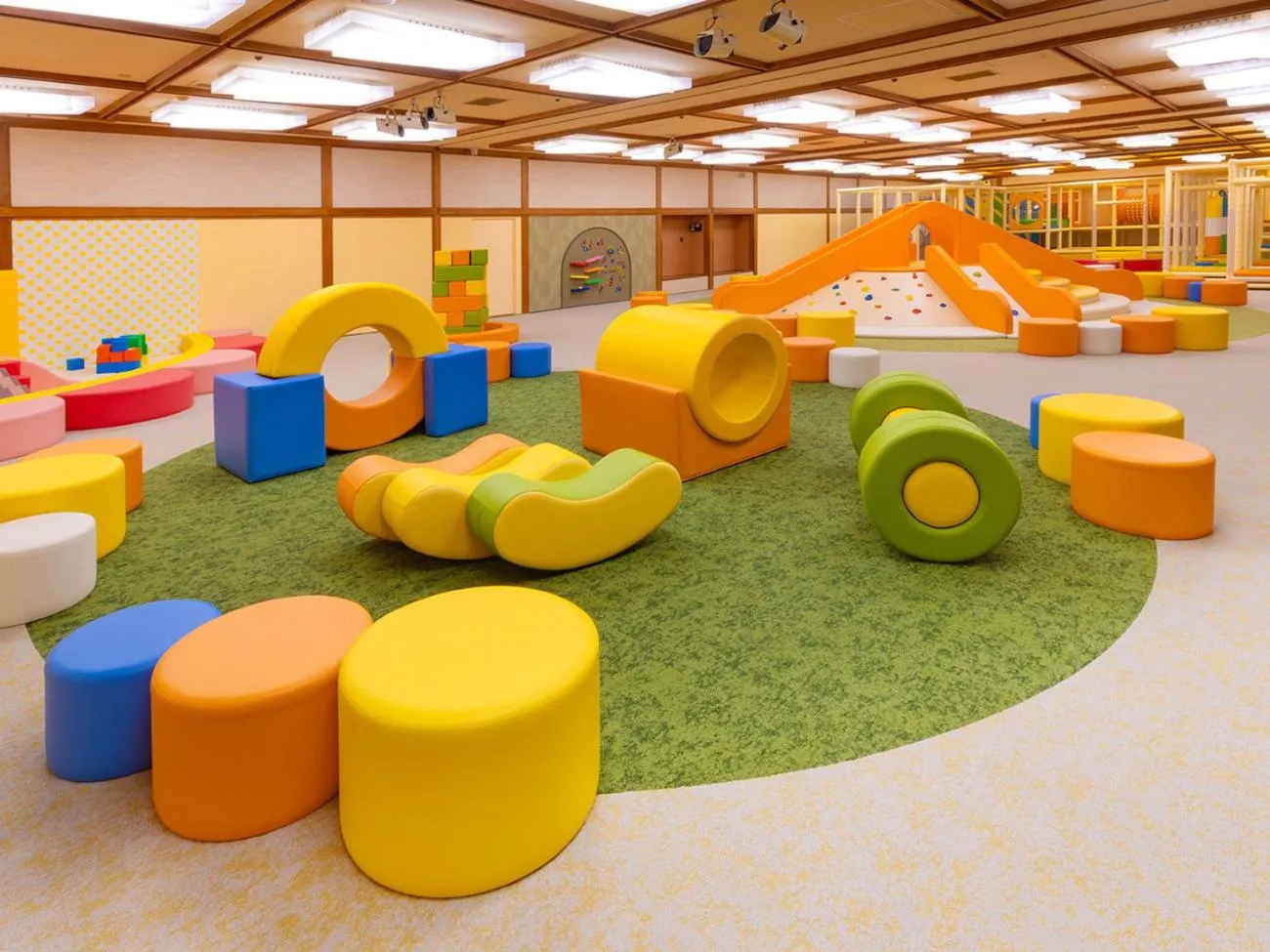 Children play ground in Ooedo Onsen Monogatari Premium Hotel Sokan