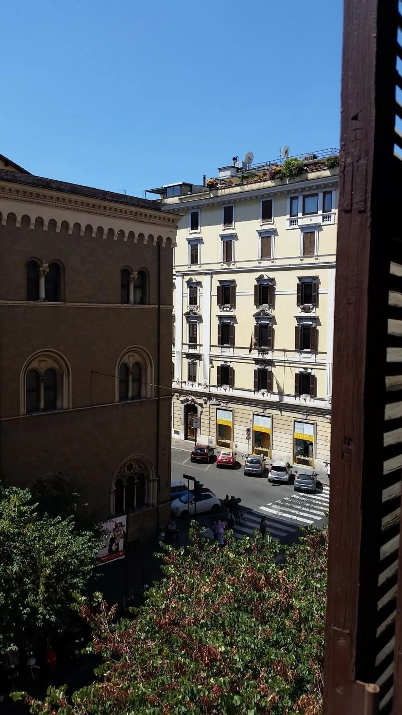 City view in More Cola di Rienzo B&B