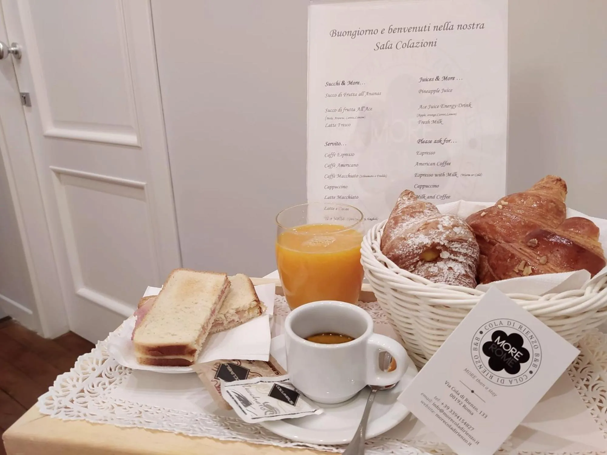 Breakfast in More Cola di Rienzo B&B