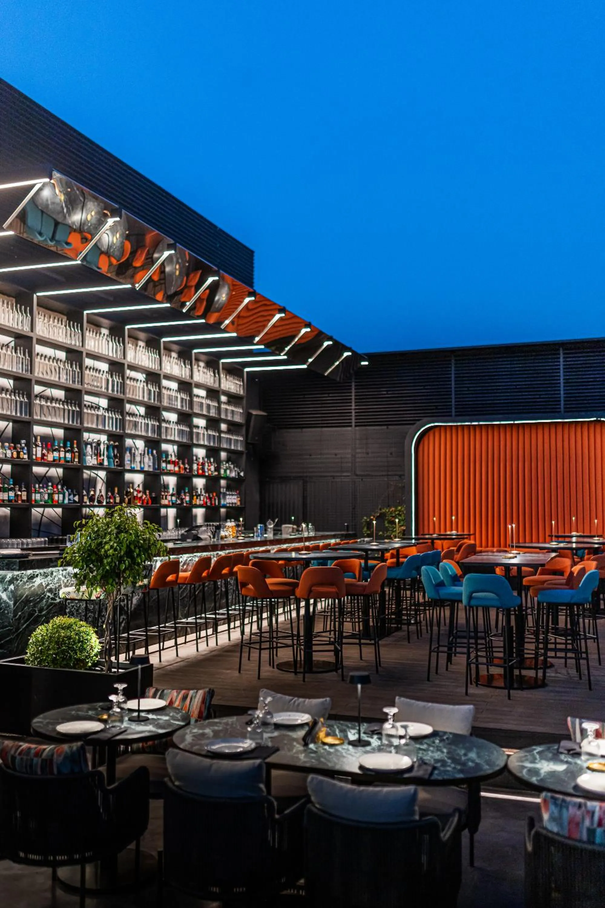 Restaurant/places to eat in BURJ ON BAY Hotel