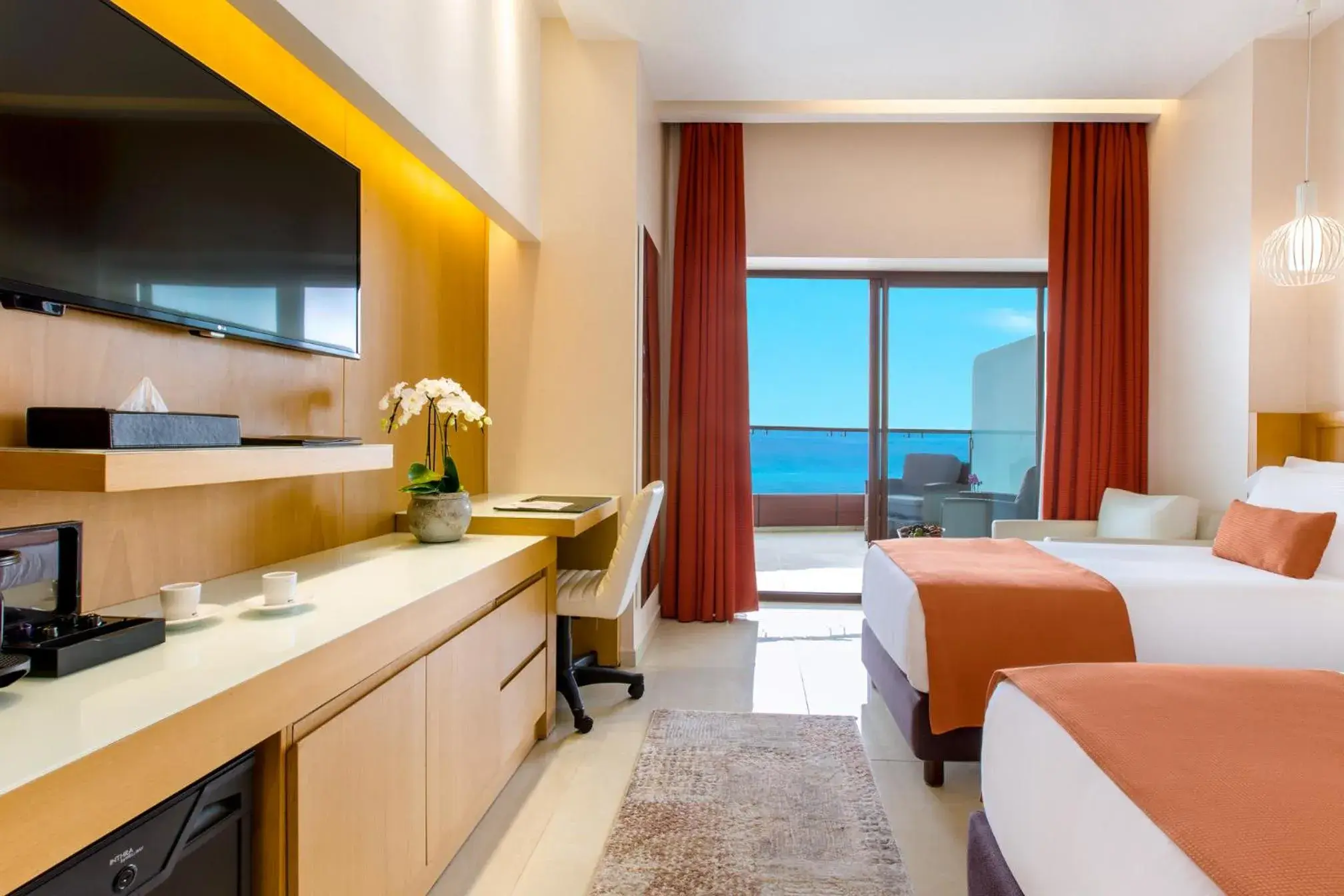 Standard Twin Room in BURJ ON BAY Hotel Standard Twin Room in BURJ ON BAY Hotel