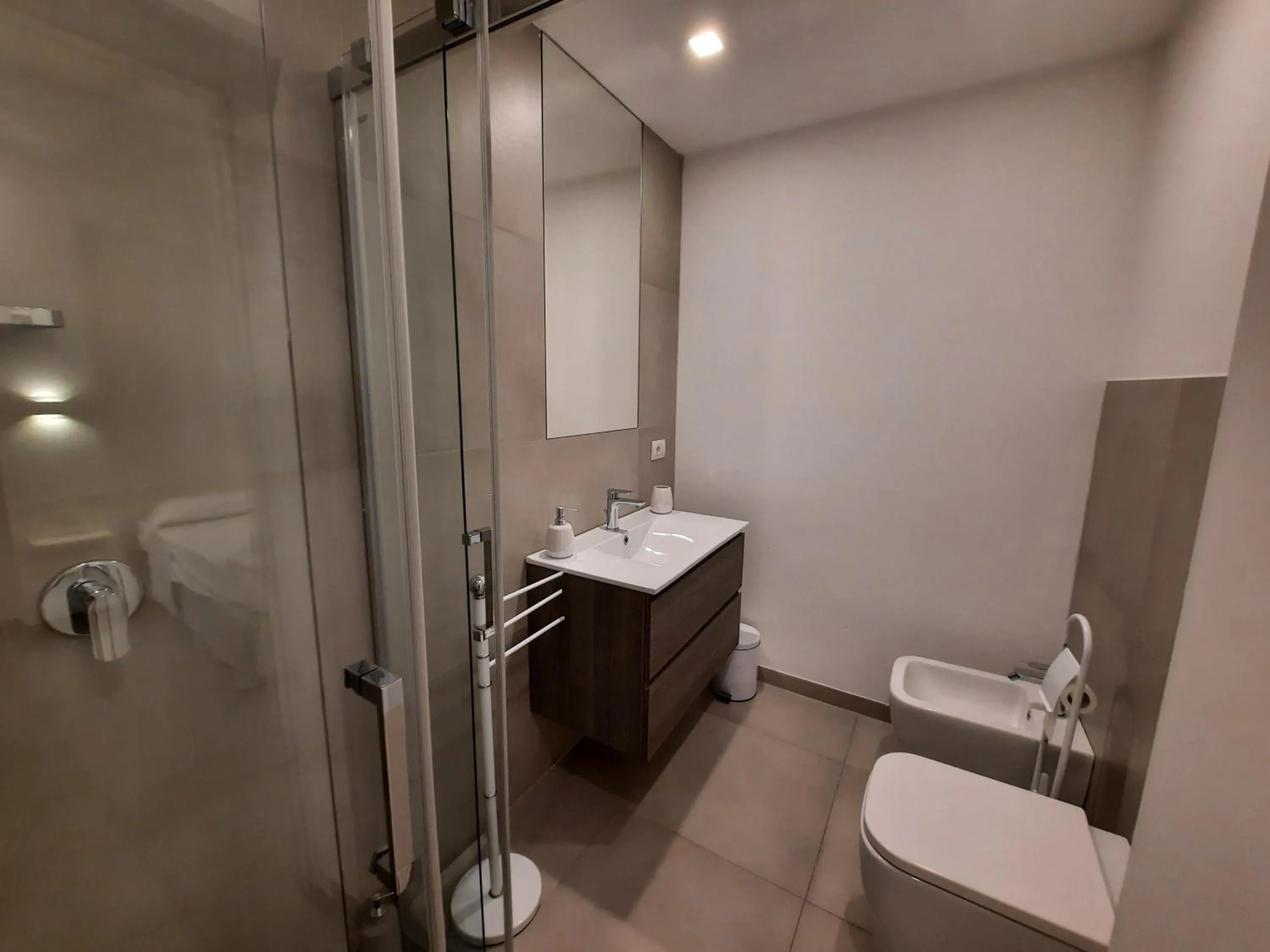 Bathroom in Antares Rooms and Suites