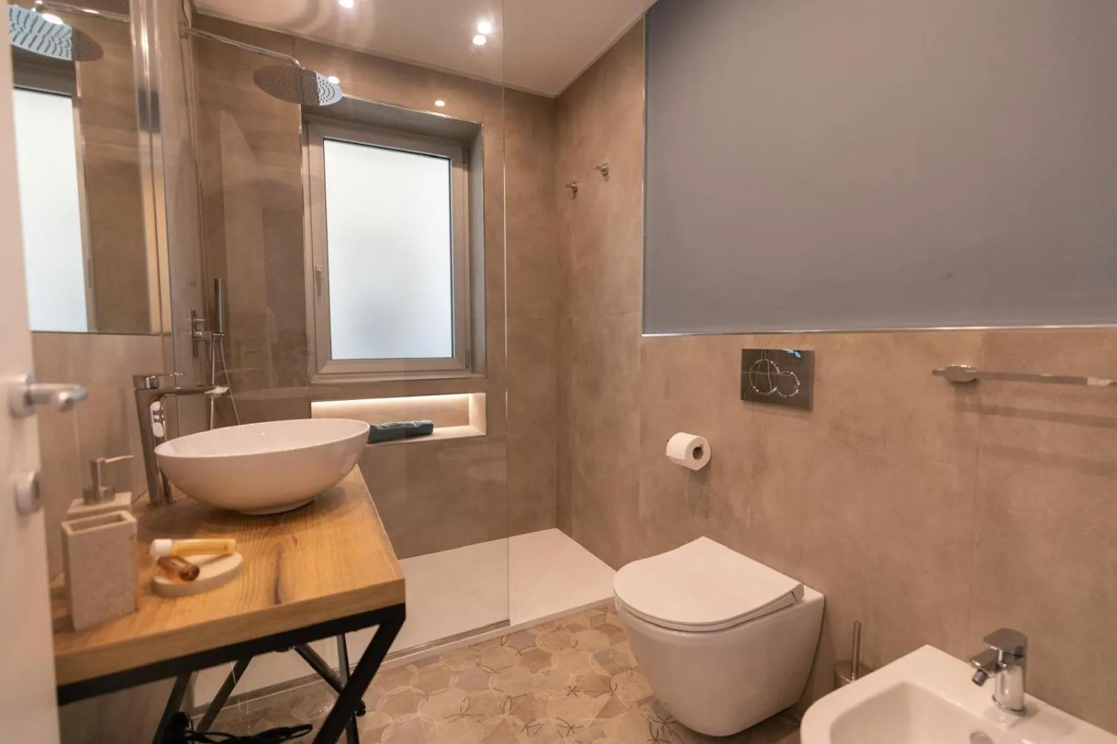 Bathroom in Antares Rooms and Suites