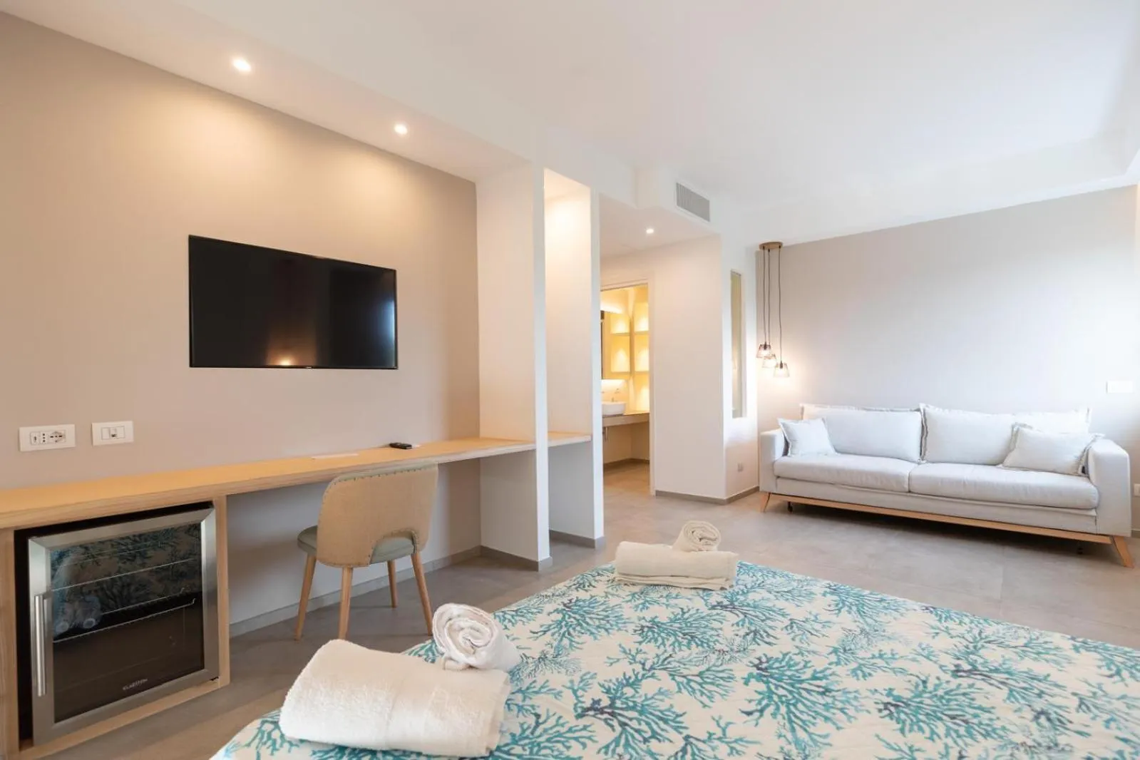 Bedroom, Bed in Antares Rooms and Suites