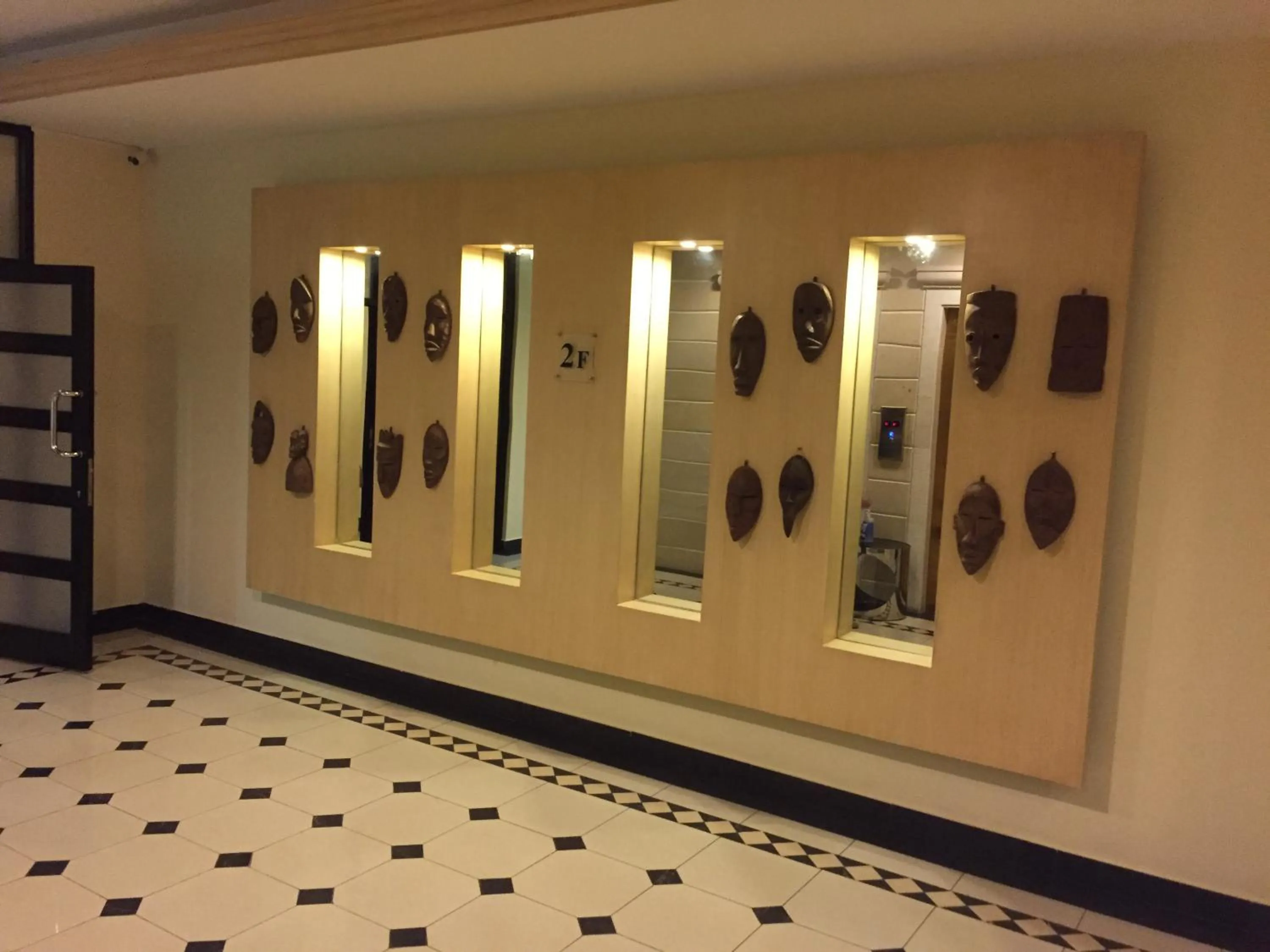 Decorative detail in Royal Grand Hotel