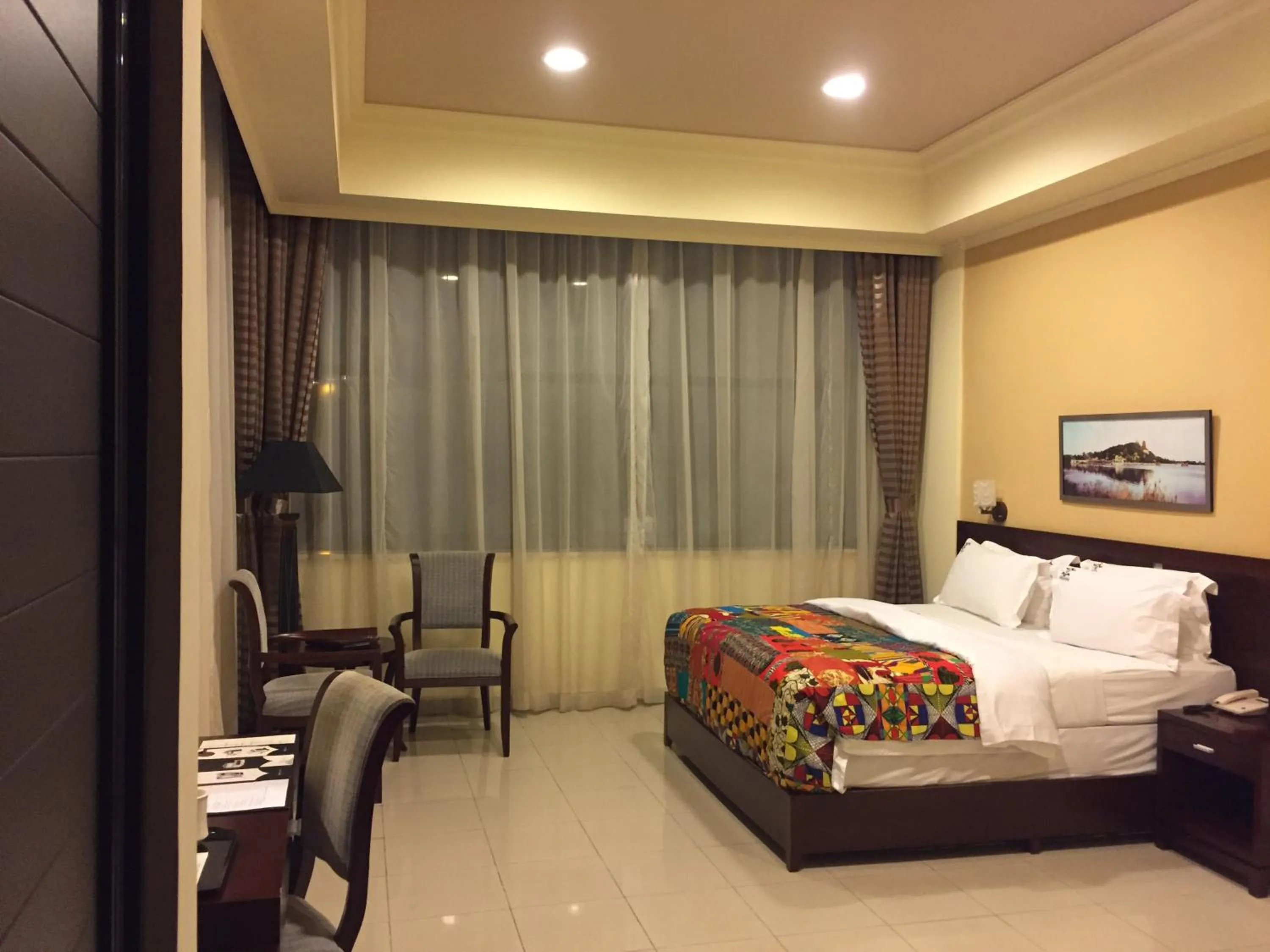 Bedroom, Bed in Royal Grand Hotel