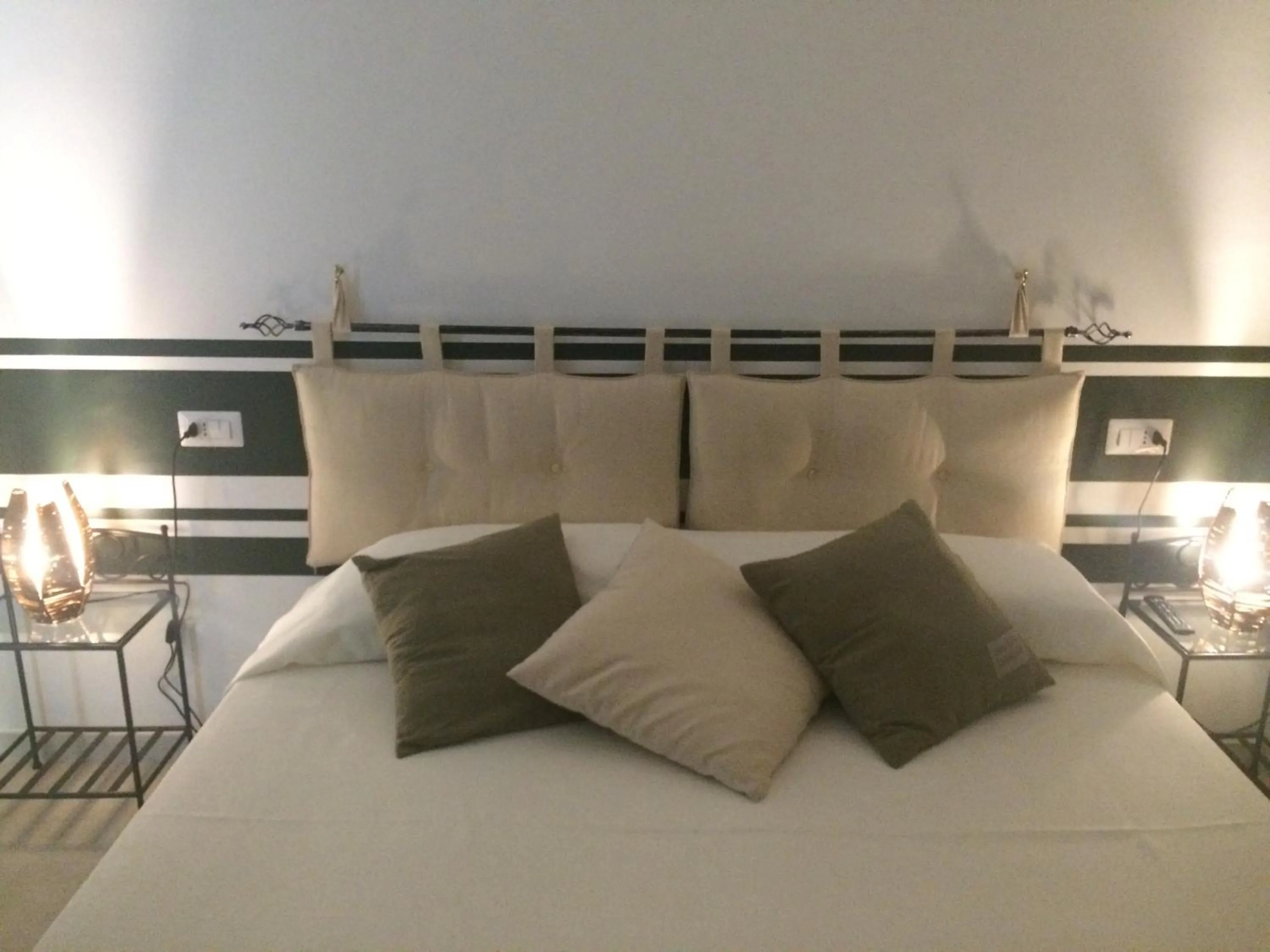 Decorative detail, Bed in B&B Acqua di Sale