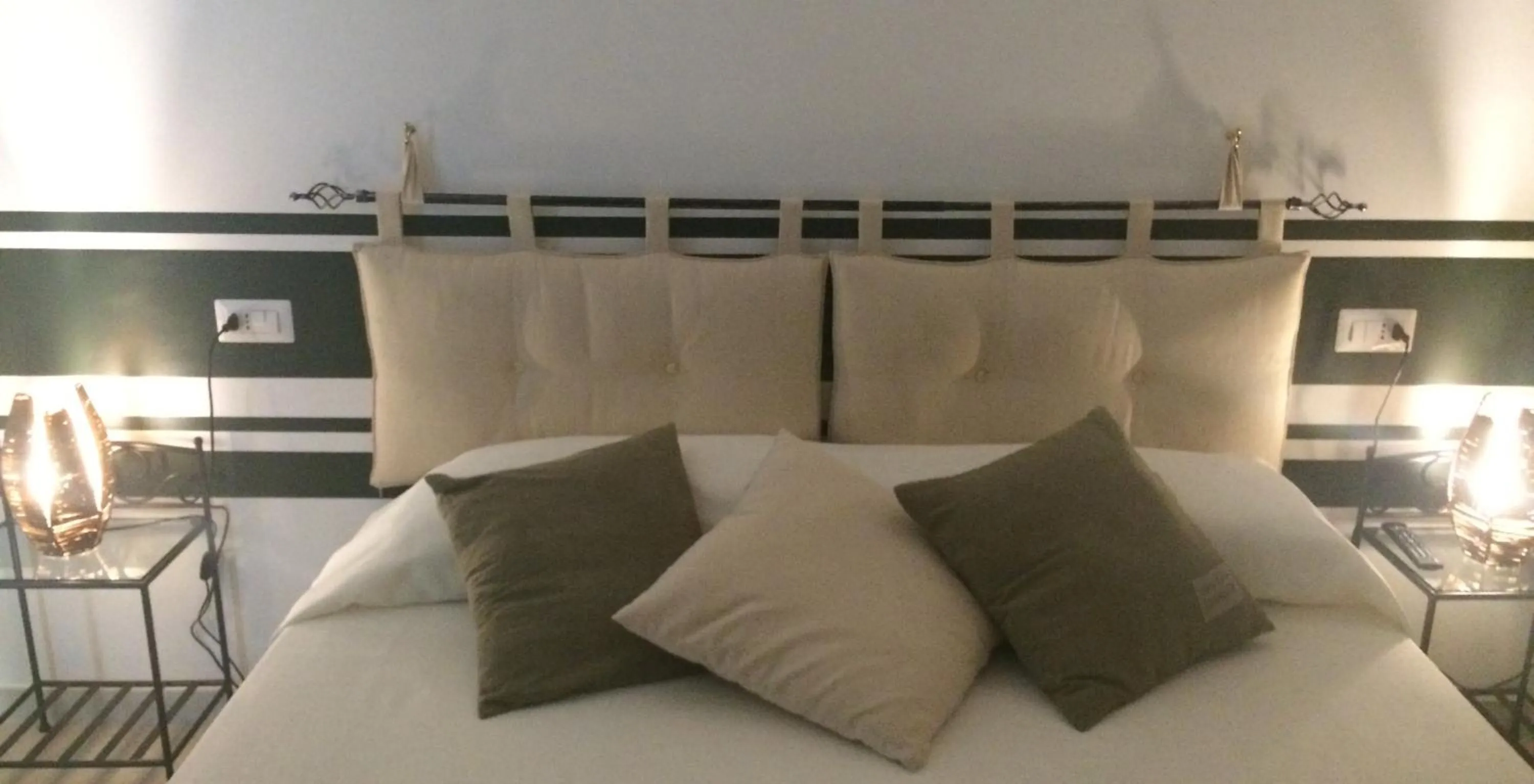 Decorative detail, Bed in B&B Acqua di Sale