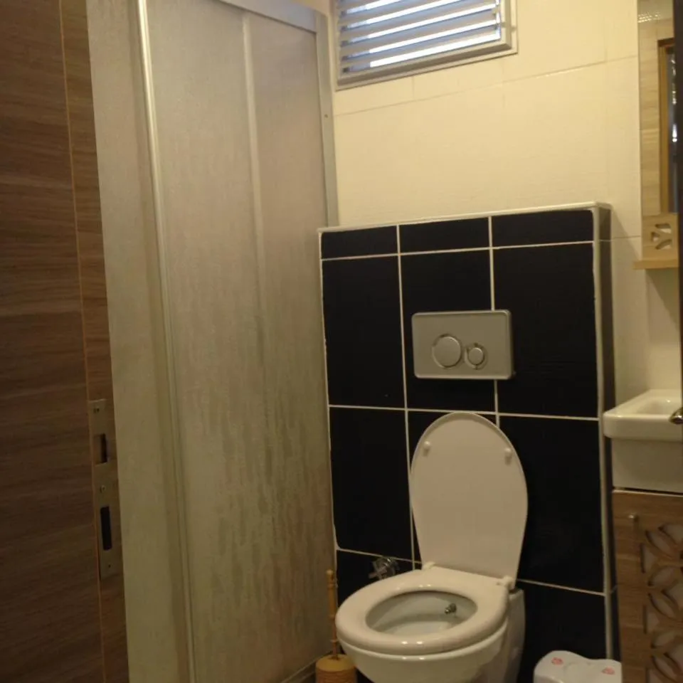 Toilet in Fors Hotel Istanbul yeni kapı