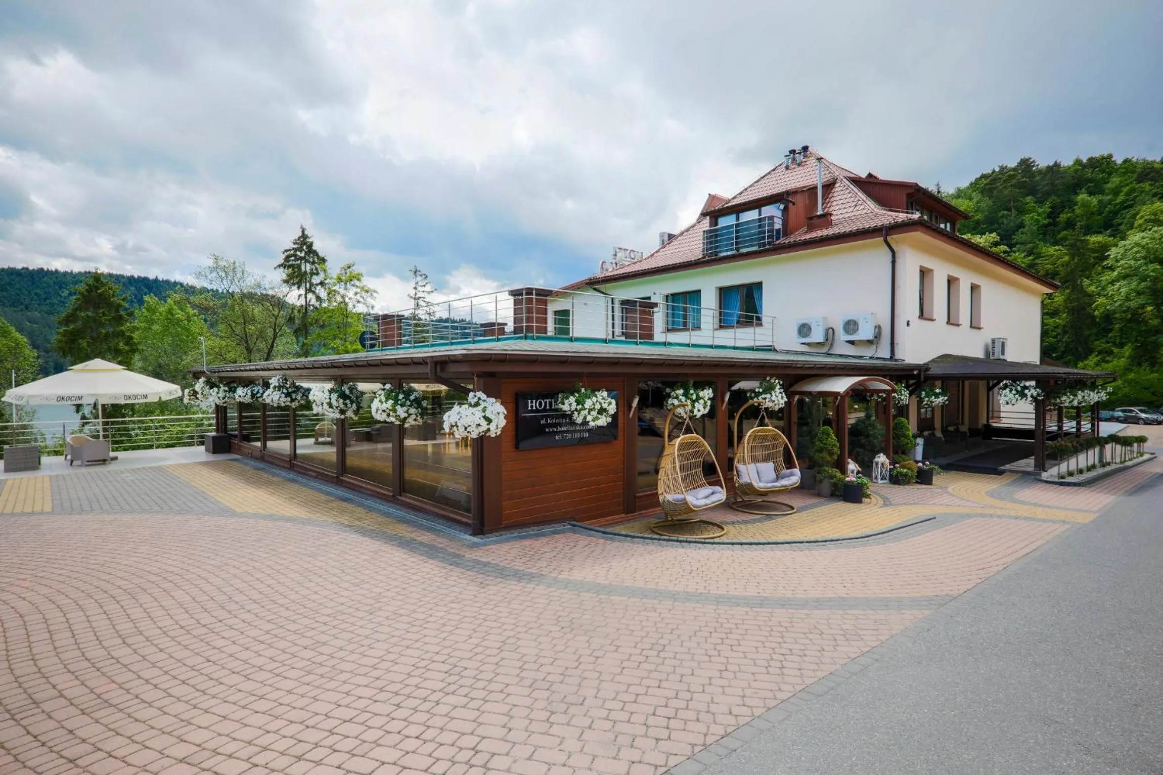 Property building in Hotel Łaziska