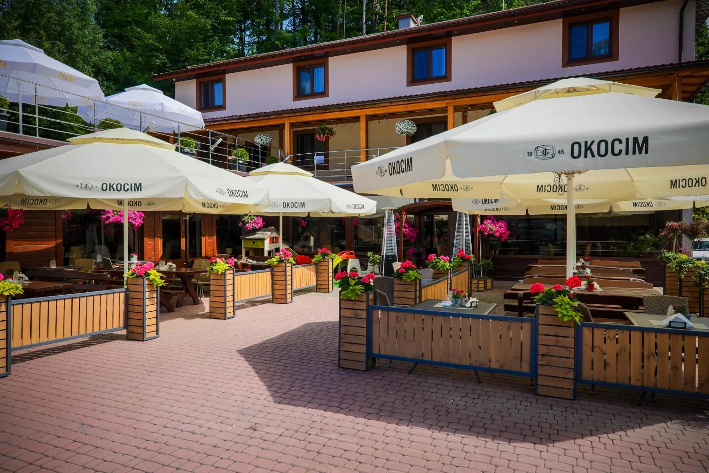 Property building in Hotel Łaziska