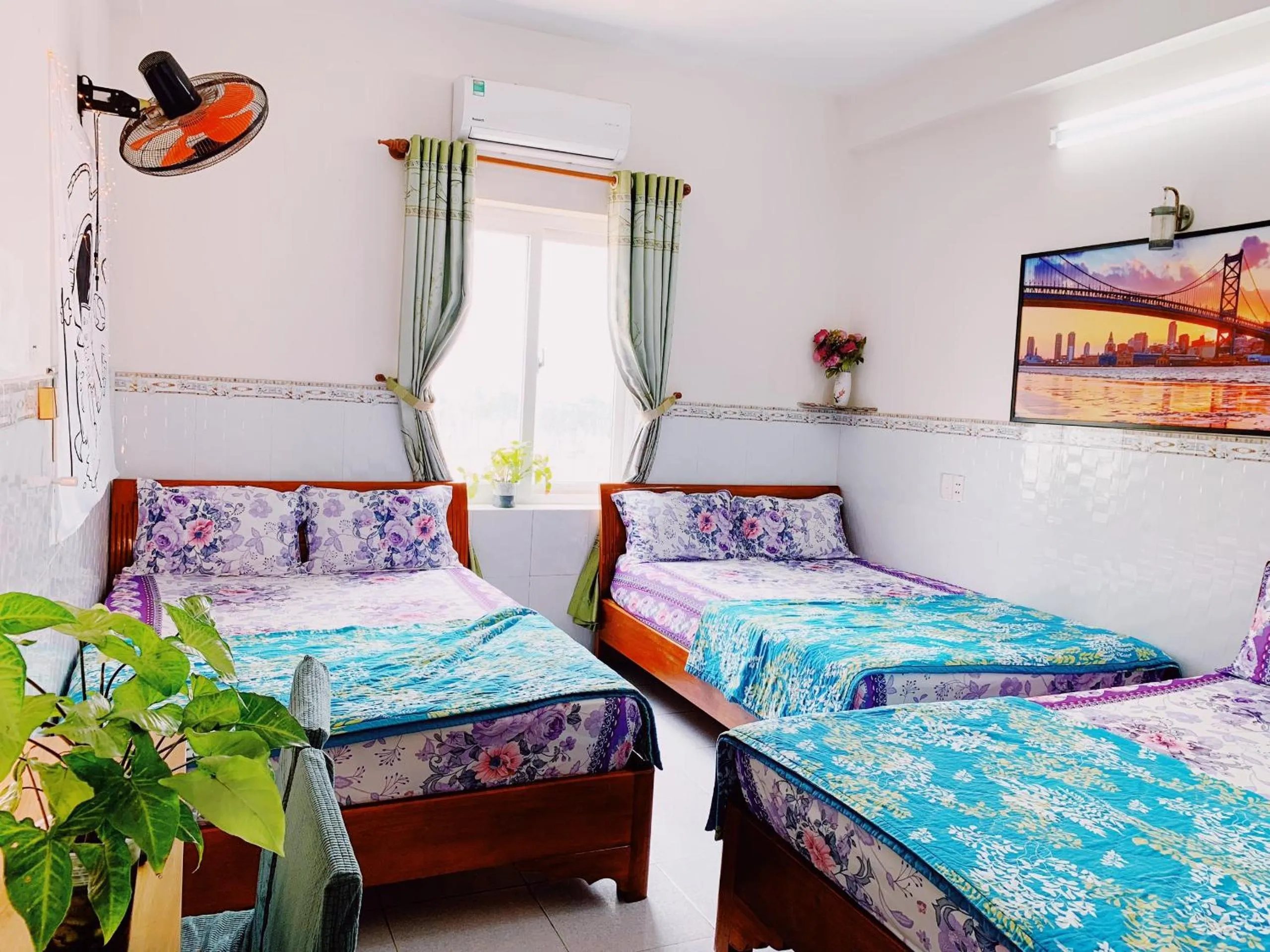 Bed in Phu Quy Hotel