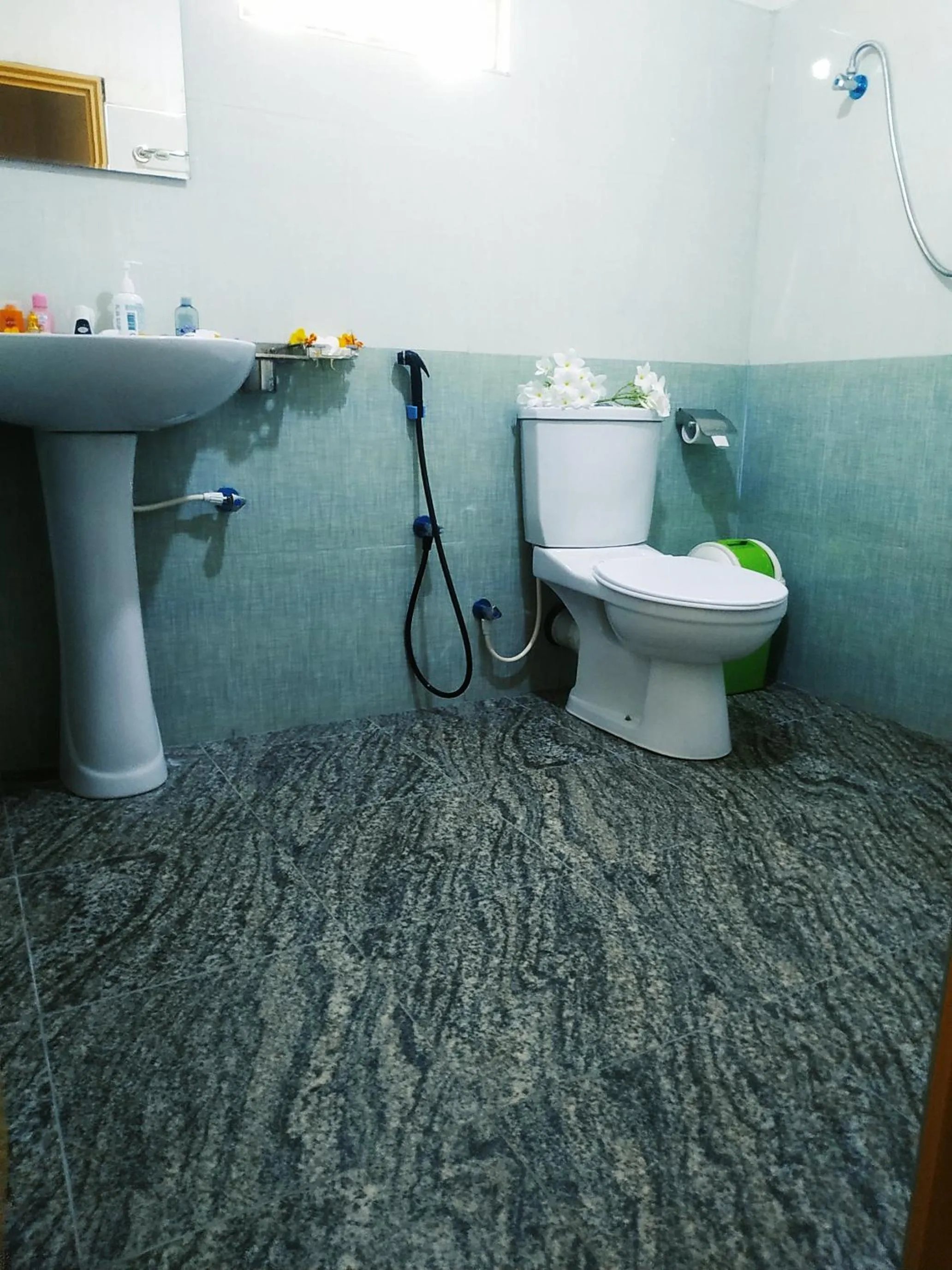 Bathroom in Greenwood Udawalawa Safari Resort