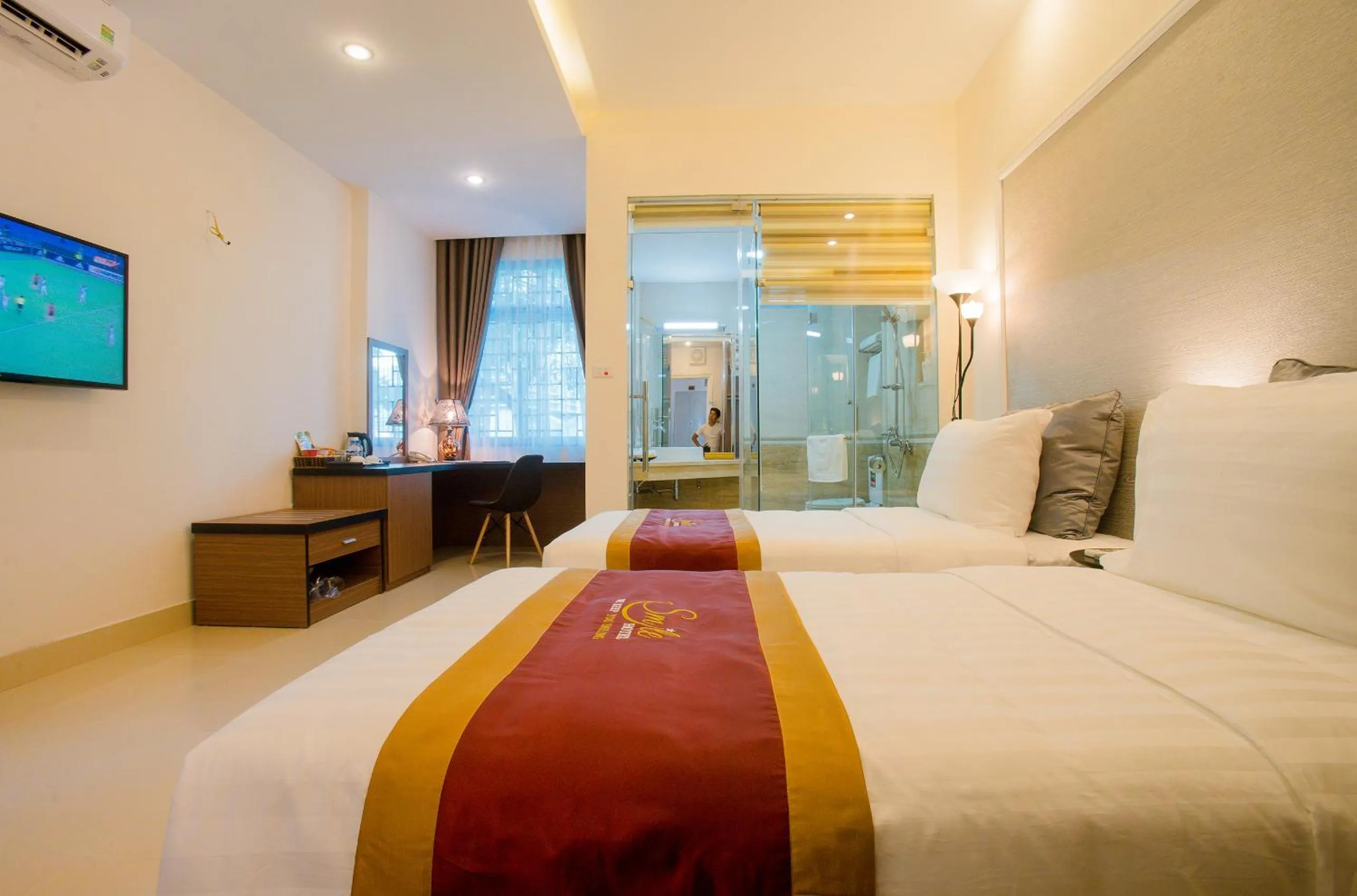 Photo of the whole room, Bed in Smile Hotel
