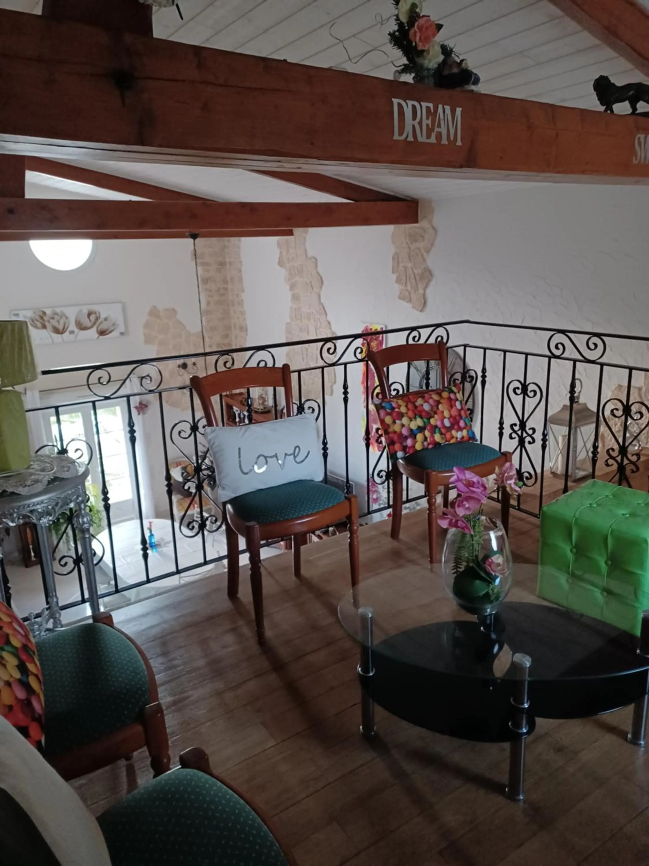 Bed in Chambre d'Hôtes Les Orchidées FUTUROSCOPE CHASSENEUIL POITIERS