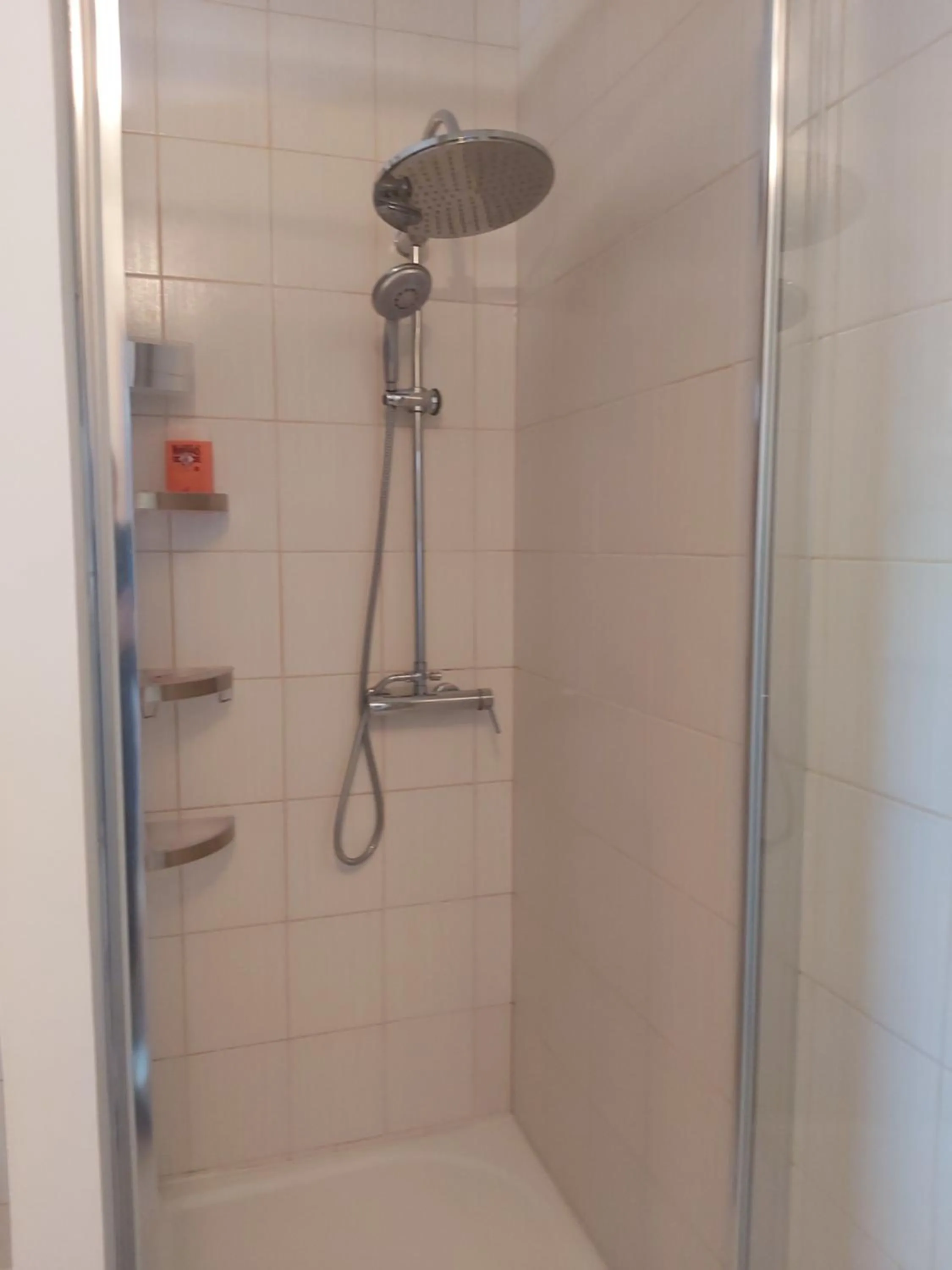 Chambre d'Hôtes Les Orchidées FUTUROSCOPE CHASSENEUIL POITIERS