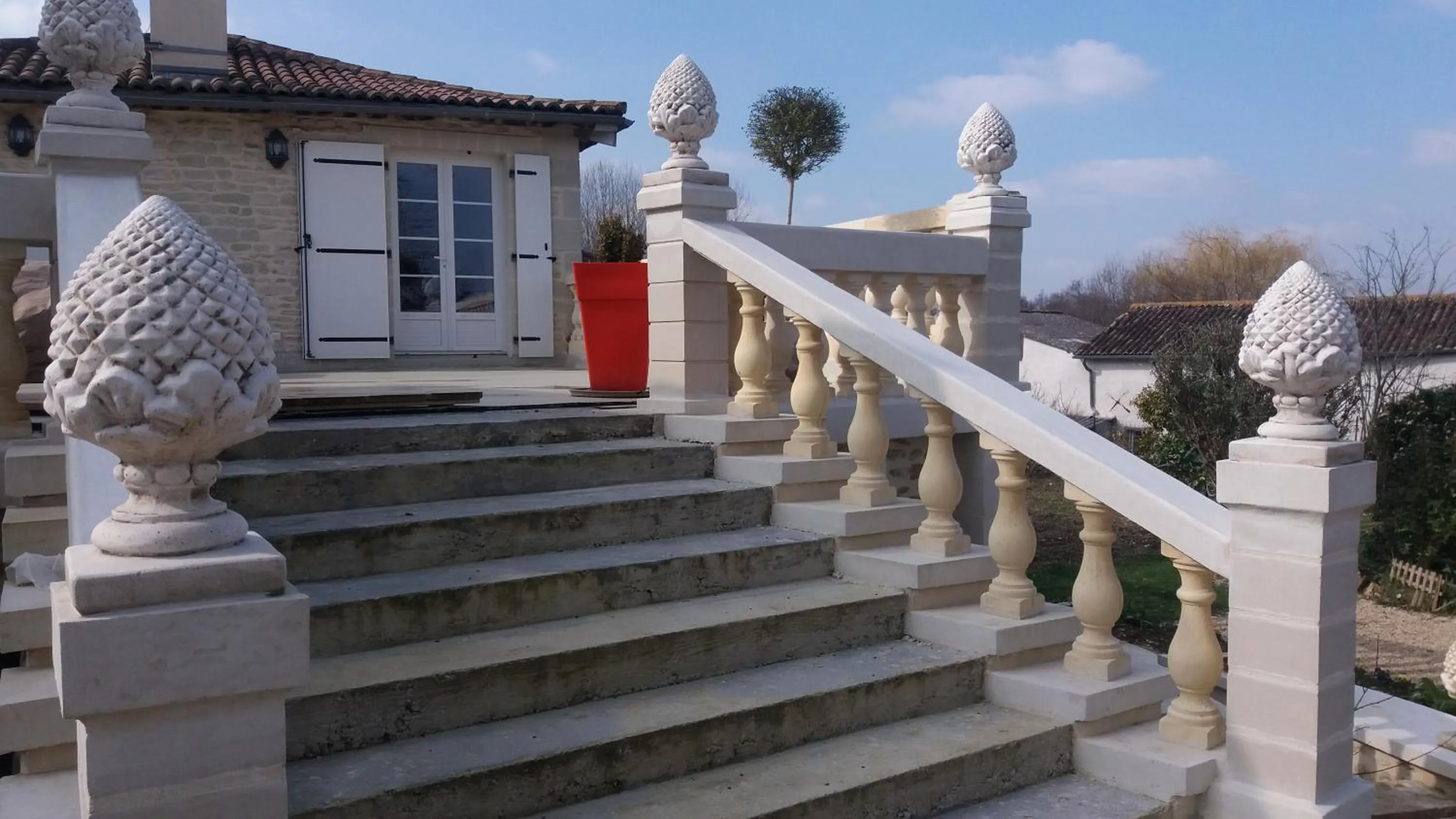 Facade/entrance in Chambre d'Hôtes Les Orchidées FUTUROSCOPE CHASSENEUIL POITIERS