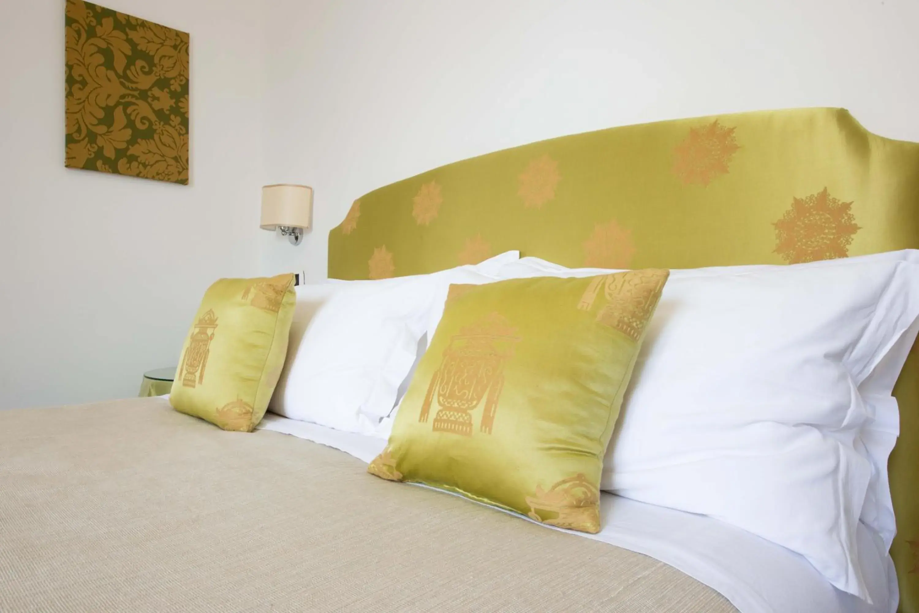 Double Room with Private Bathroom - single occupancy in L'Insolita Reggia Double Room with Private Bathroom - single occupancy in L'Insolita Reggia