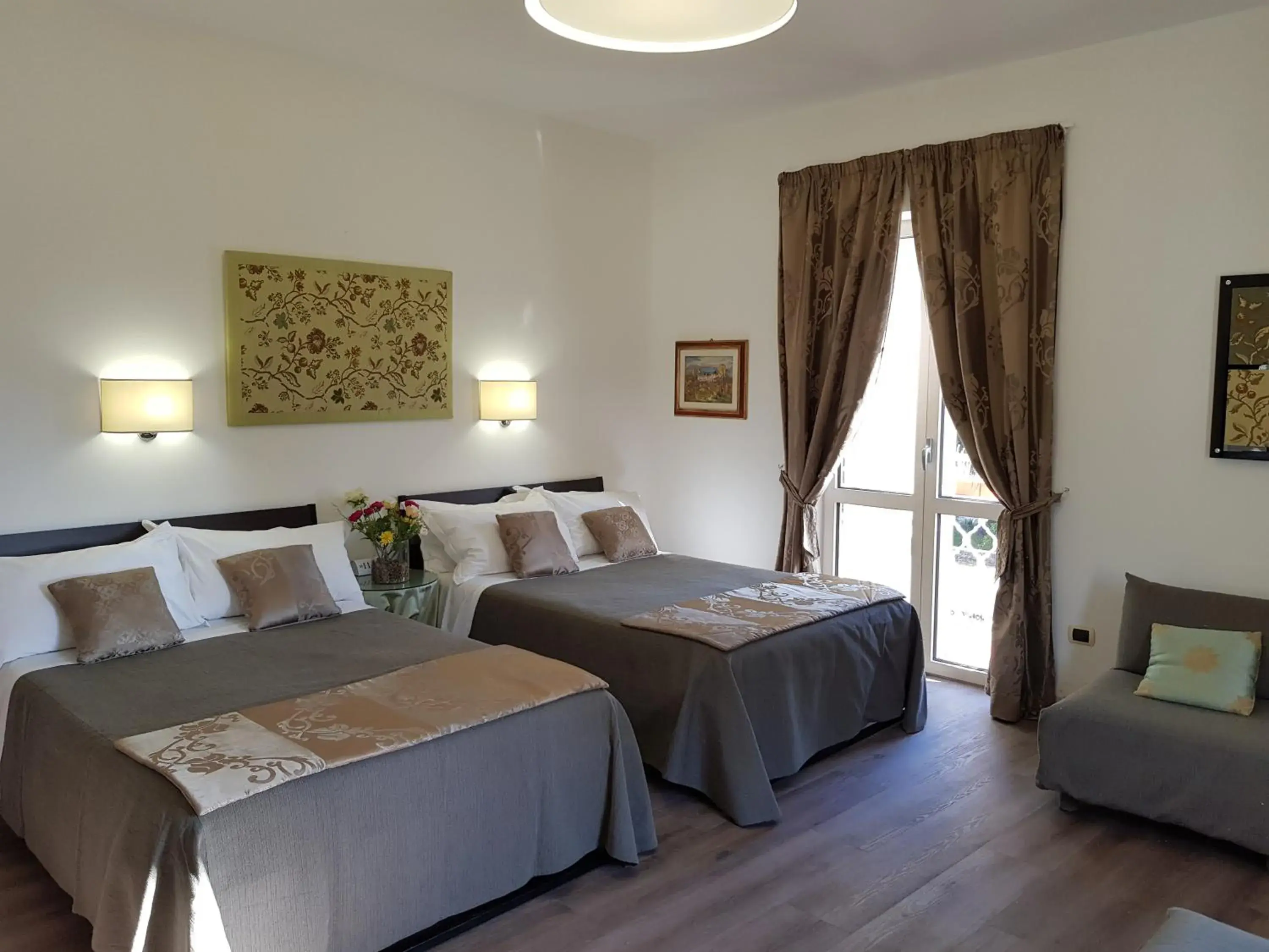 Queen Room with Two Queen Beds - single occupancy in L'Insolita Reggia Queen Room with Two Queen Beds - single occupancy in L'Insolita Reggia