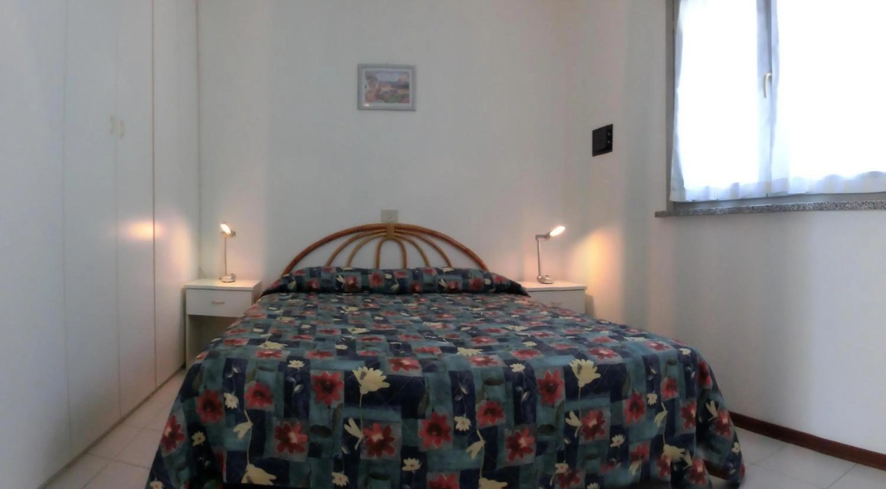 Bedroom, Bed in Vera