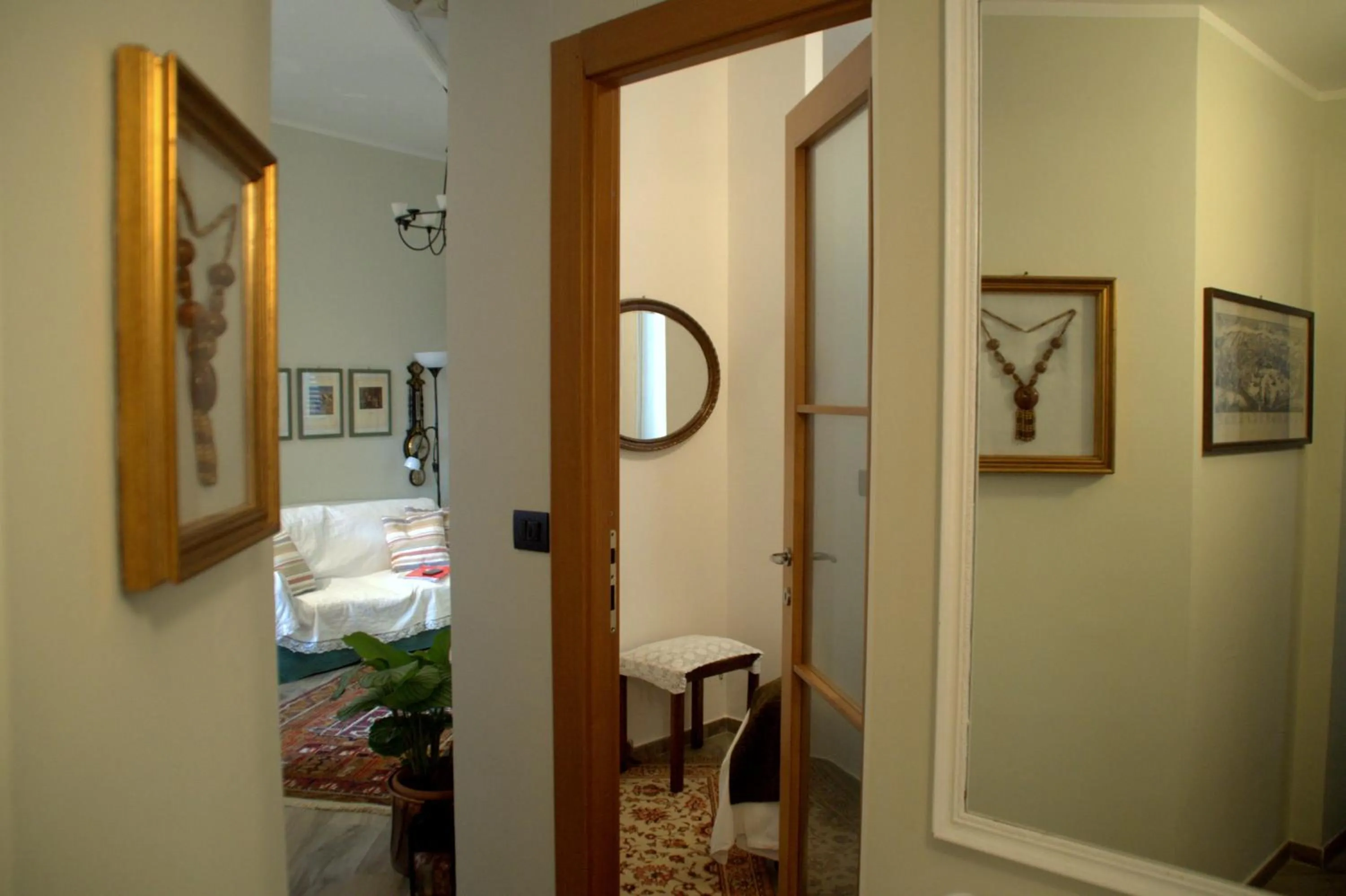Photo of the whole room, Bed in Ipazia House