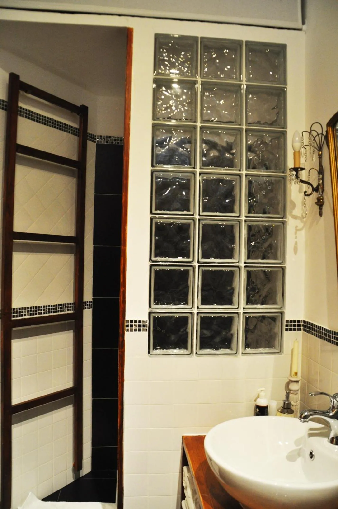 Bathroom in Ipazia House