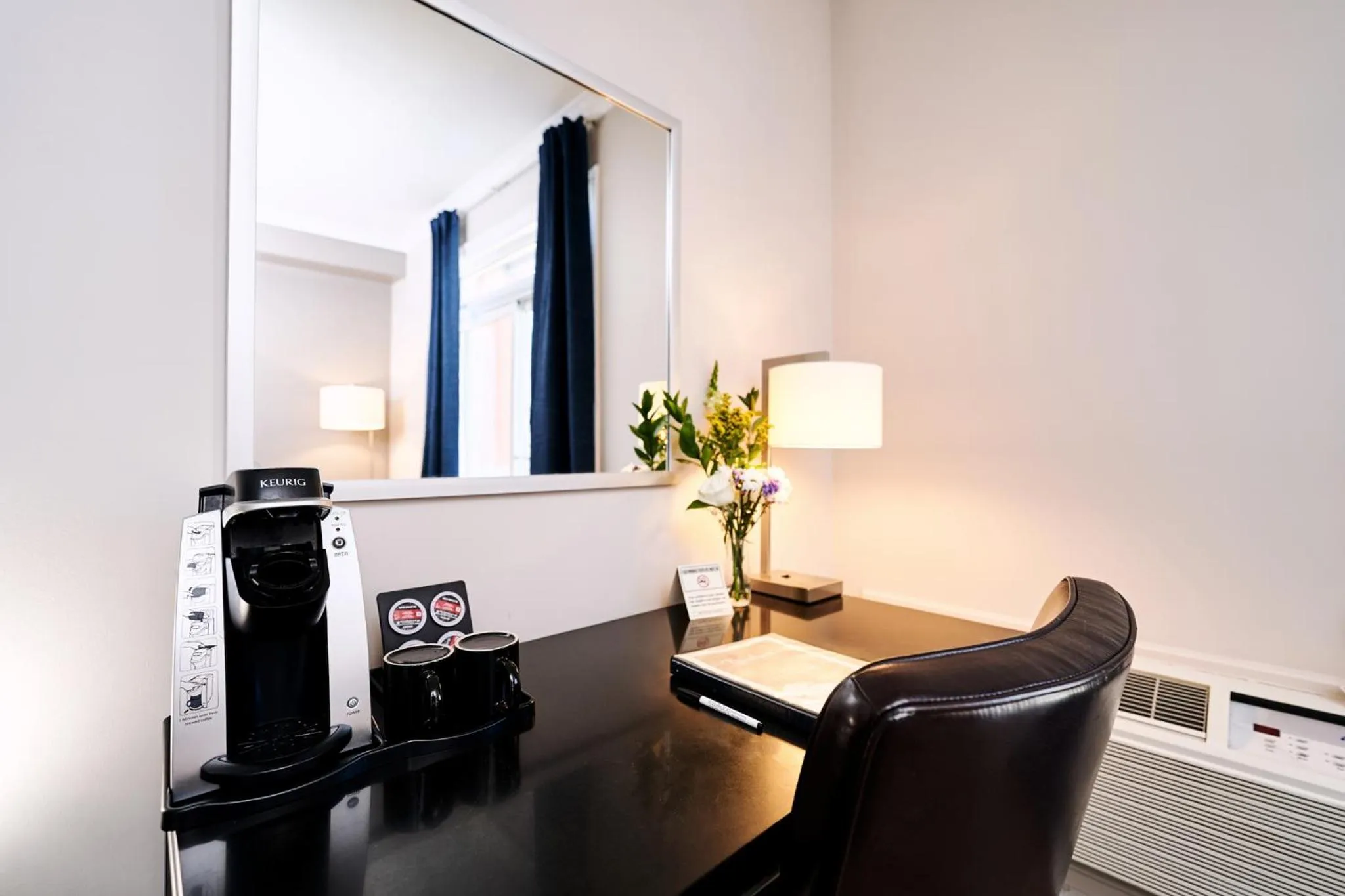 Coffee/tea facilities in RiverRock Inn