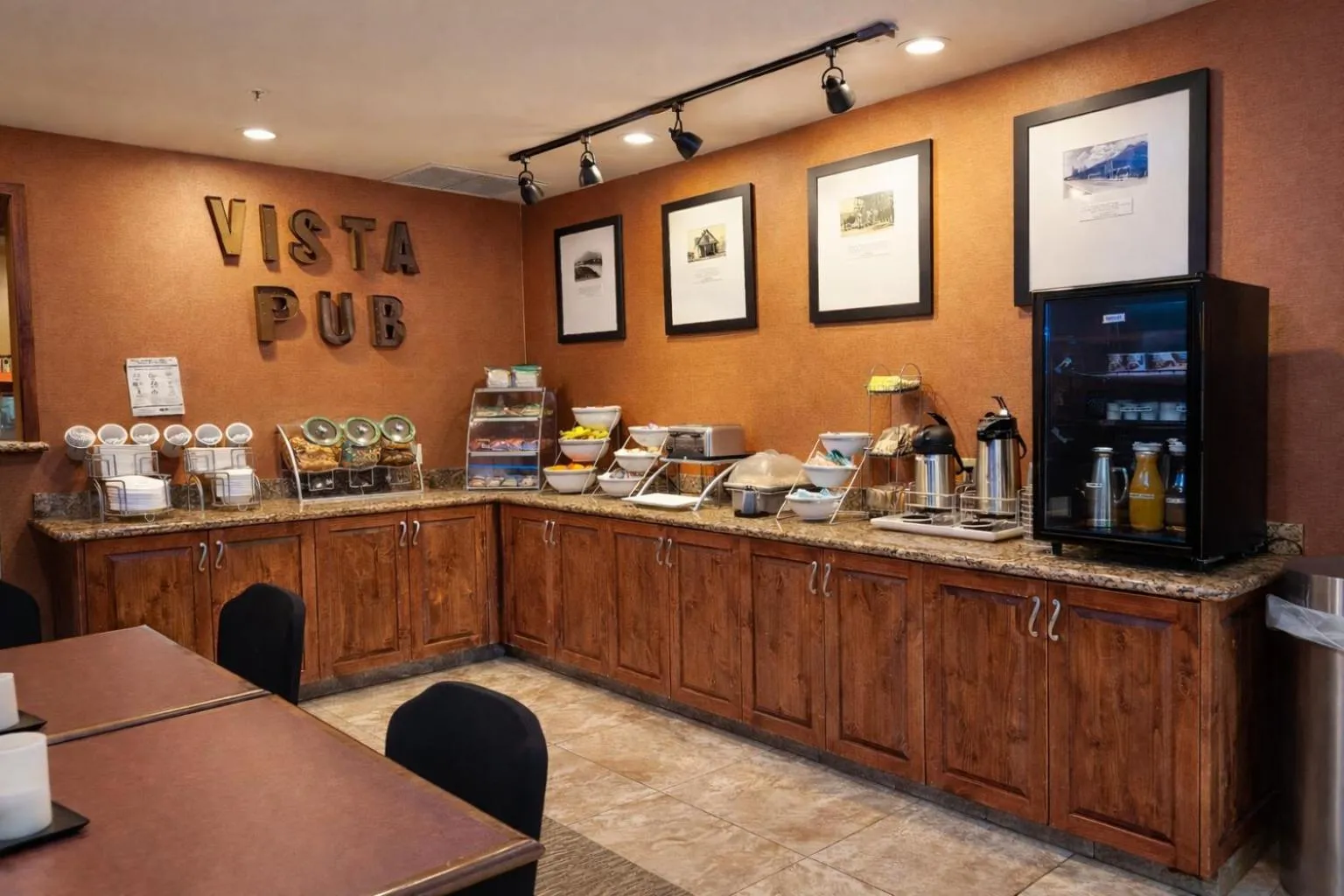 Breakfast in Grand Vista Hotel Parachute