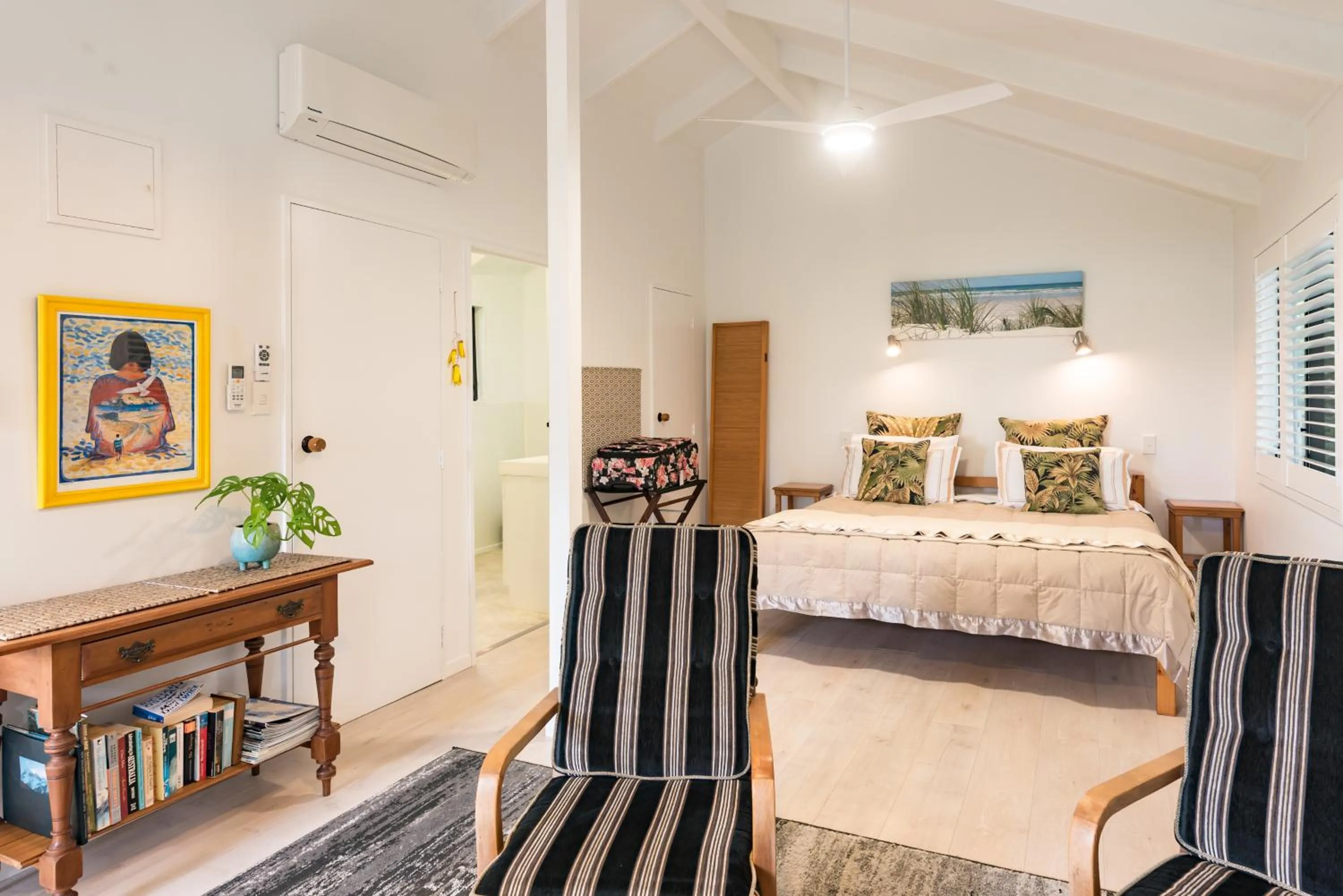 Photo of the whole room, Bed in Craicor Boutique Apartments