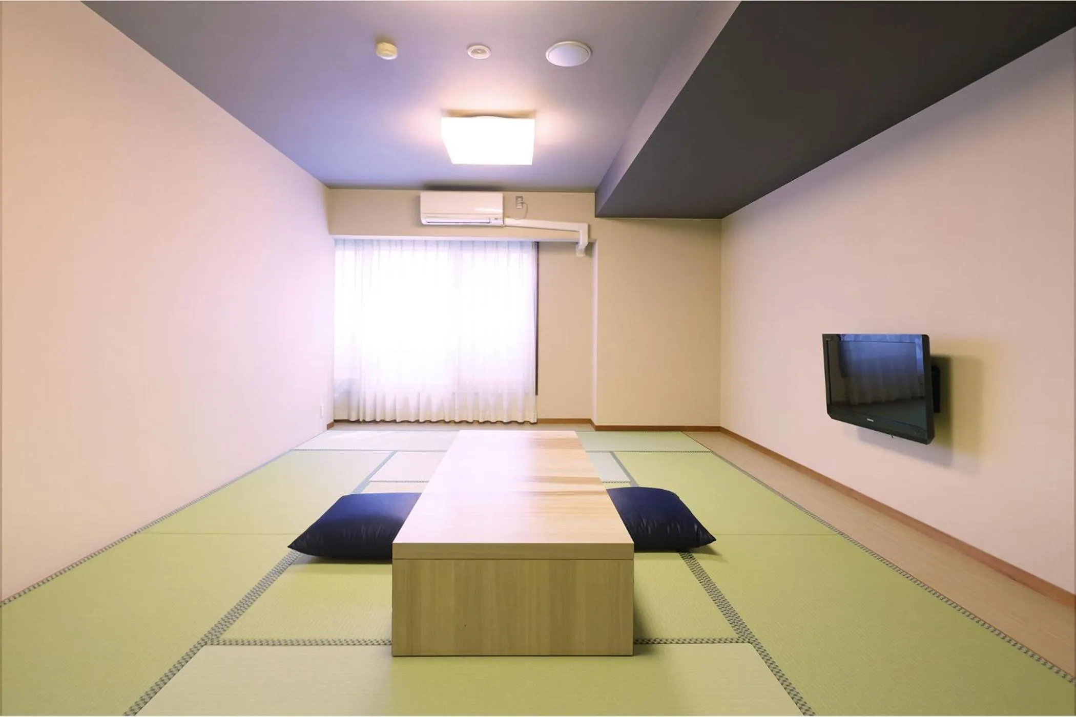 Photo of the whole room in Ooedo Onsen Monogatari Premium Atami