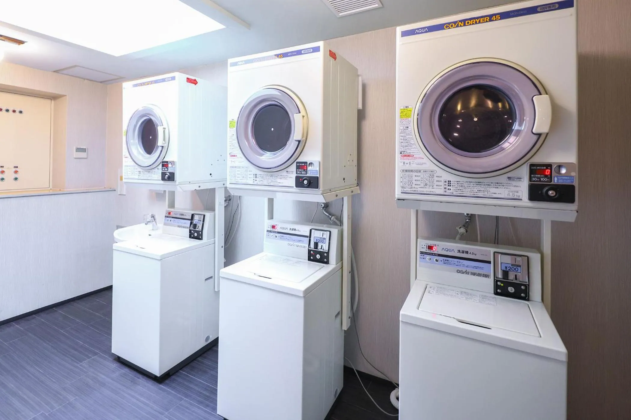 Area and facilities in Ooedo Onsen Monogatari Premium Atami