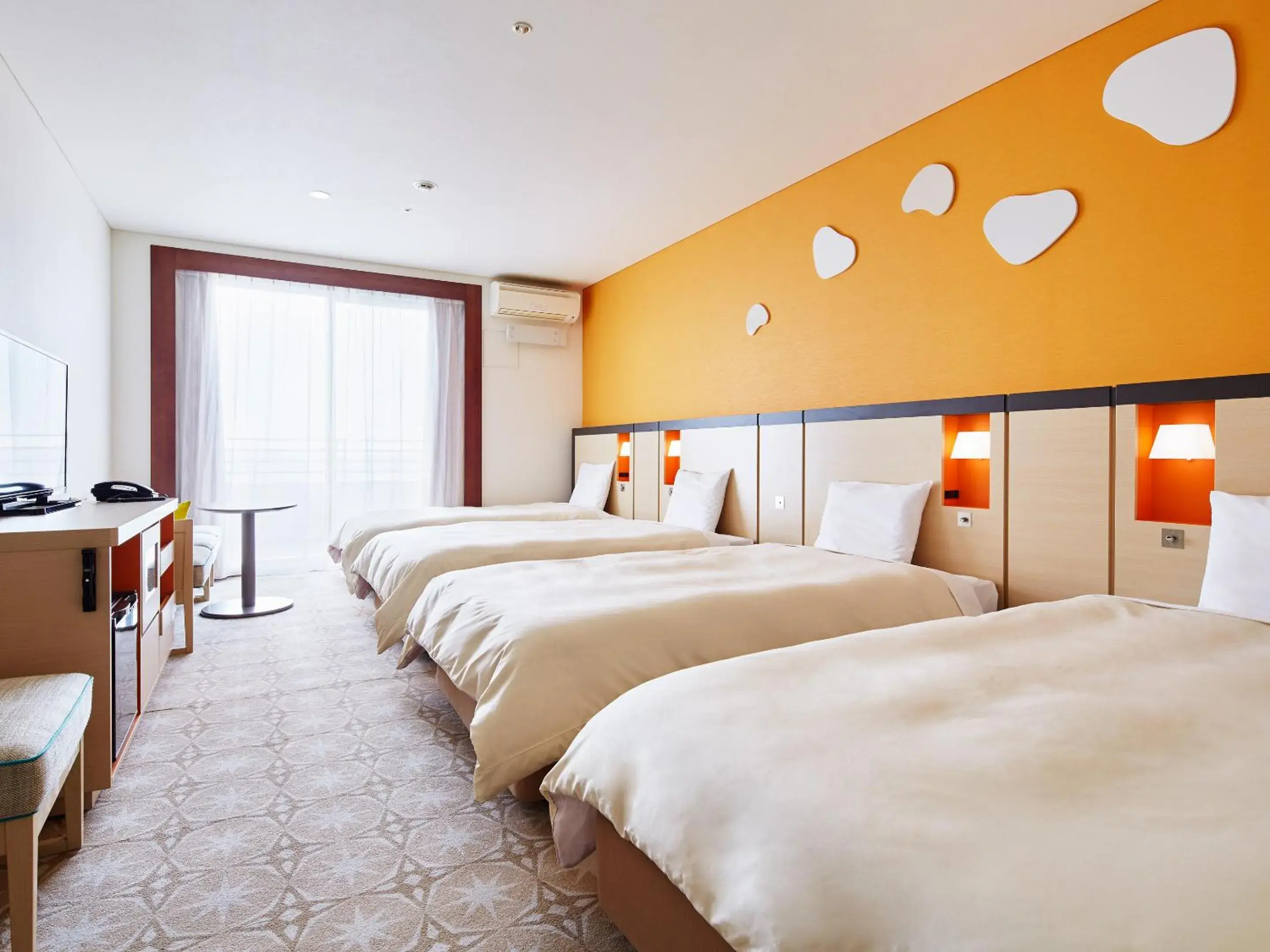 Deluxe Forth with Balcony in Mitsui Garden Hotel Prana Tokyo Bay Deluxe Forth with Balcony in Mitsui Garden Hotel Prana Tokyo Bay