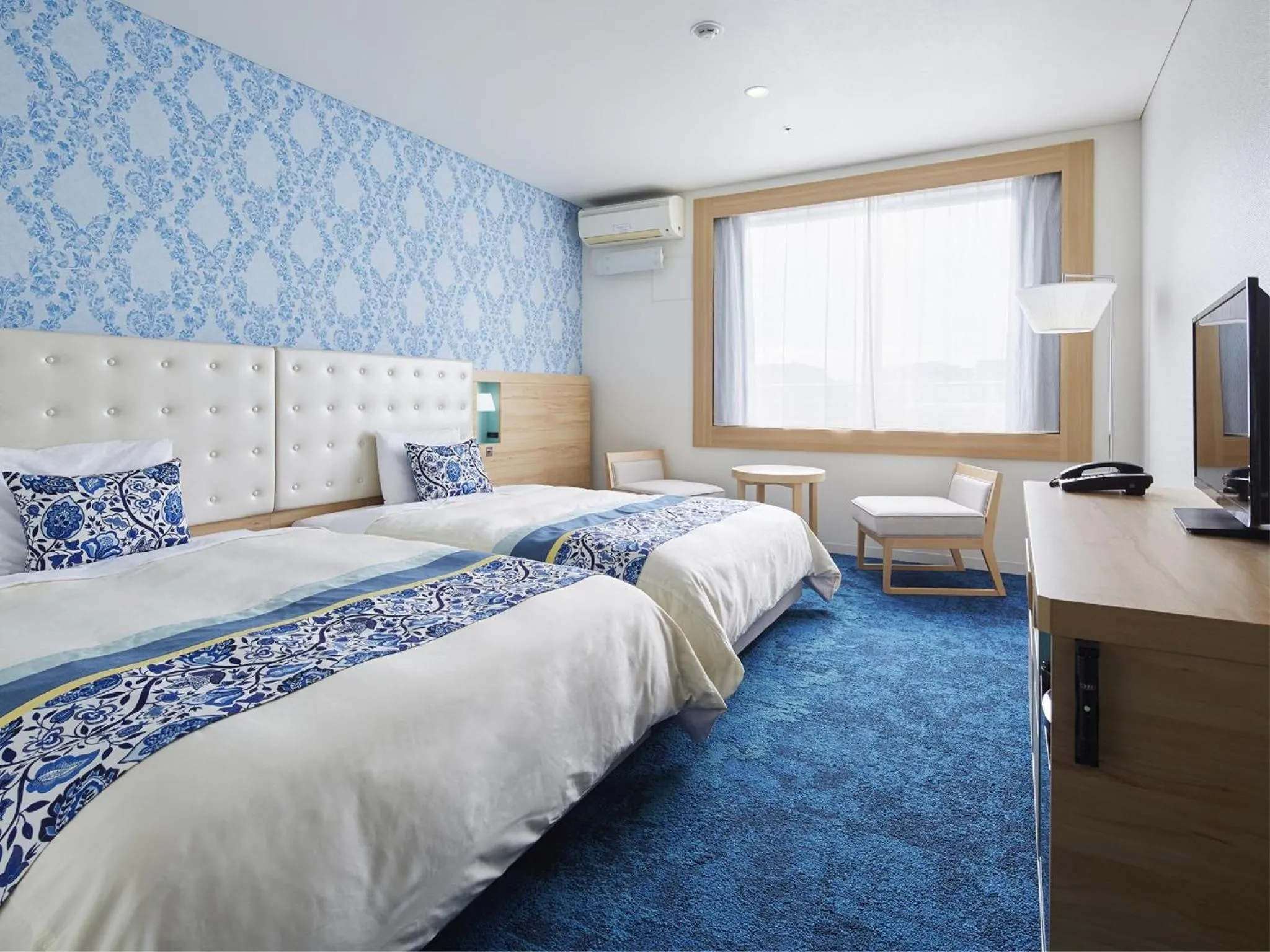 Photo of the whole room, Bed in Mitsui Garden Hotel Prana Tokyo Bay