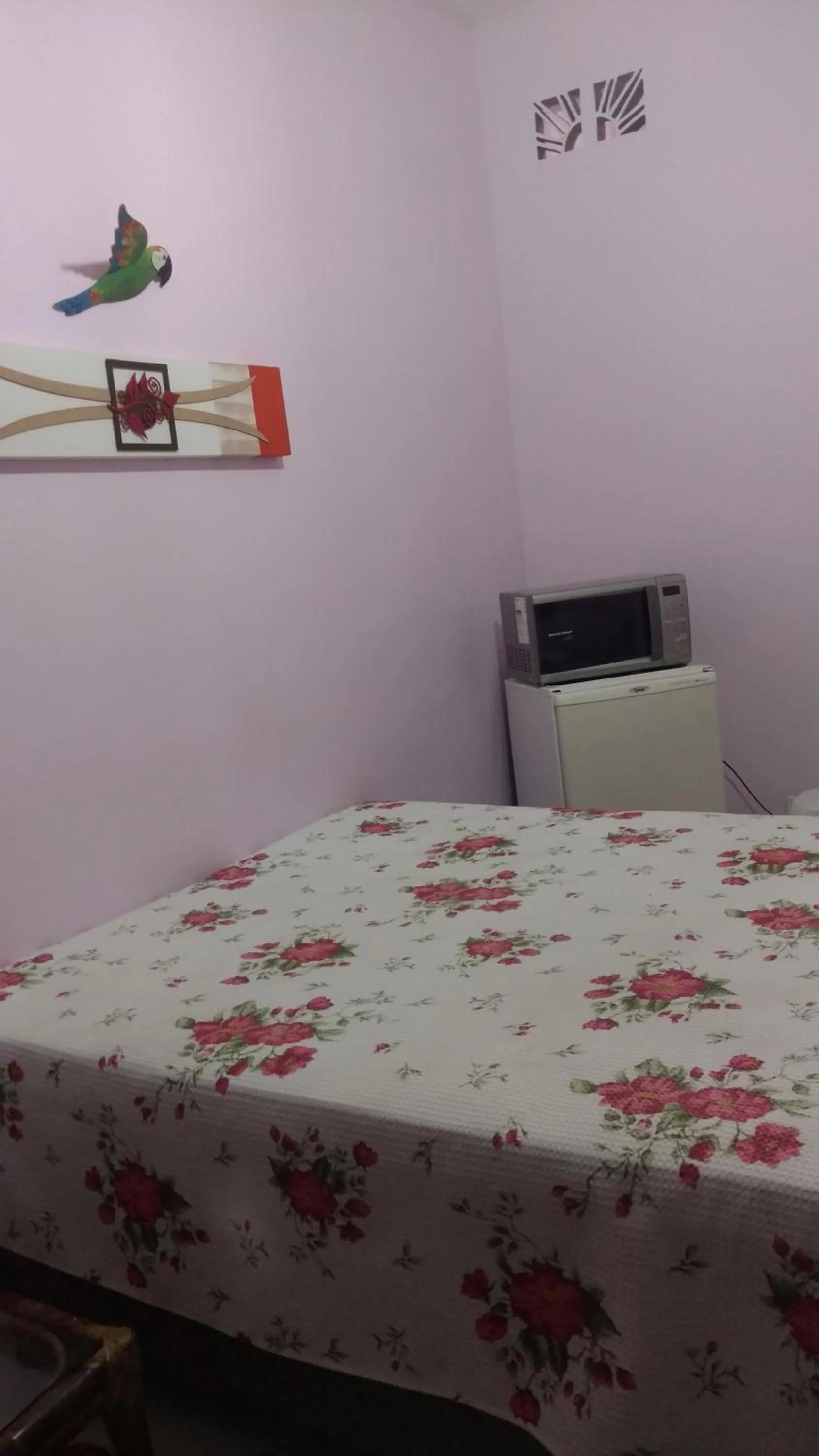 Kitchen or kitchenette, Bed in Suites Canto dos Passaros