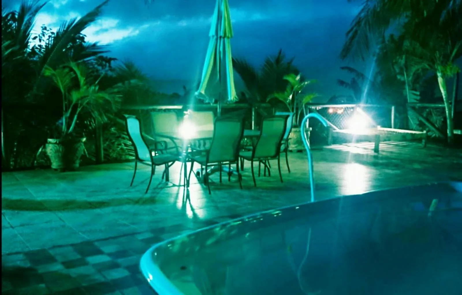 Swimming pool in Suites Canto dos Passaros
