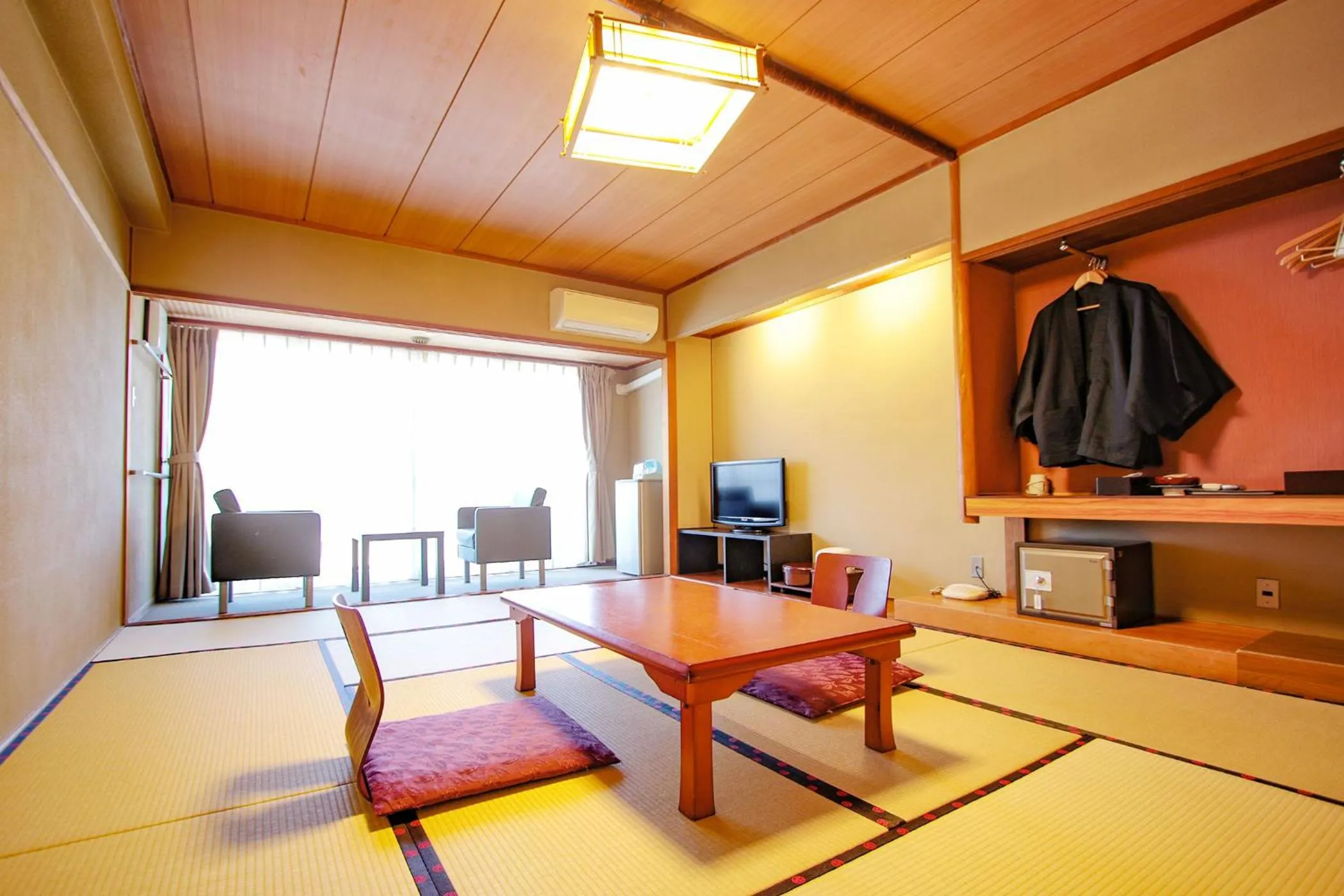 Ooedo Onsen Monogatari Hotel Shinko