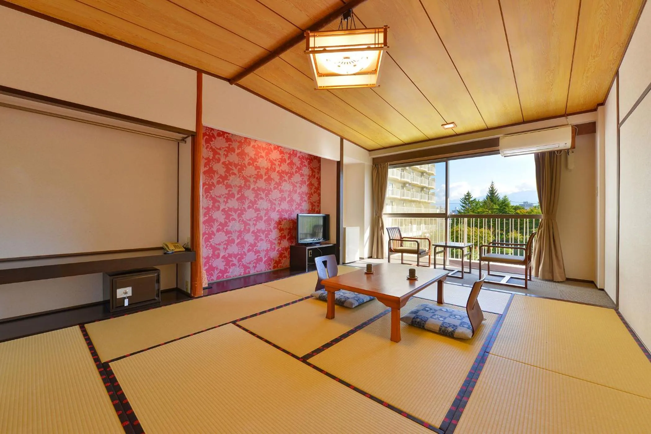 Photo of the whole room in Ooedo Onsen Monogatari Hotel Shinko