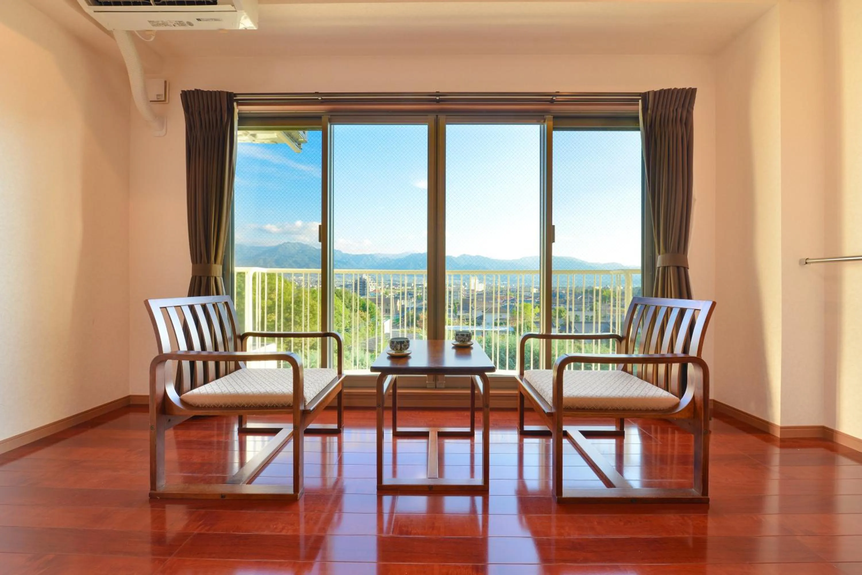 Photo of the whole room in Ooedo Onsen Monogatari Hotel Shinko