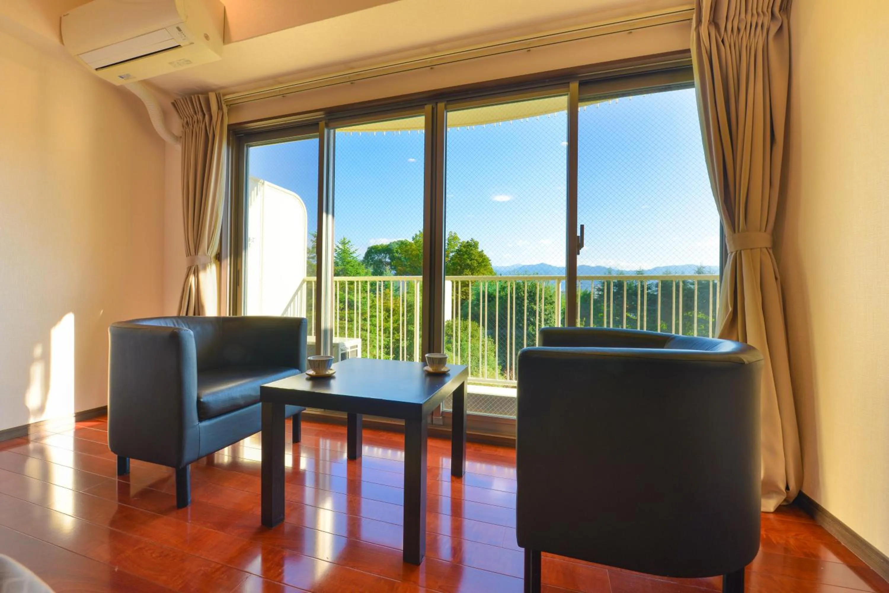 Photo of the whole room in Ooedo Onsen Monogatari Hotel Shinko