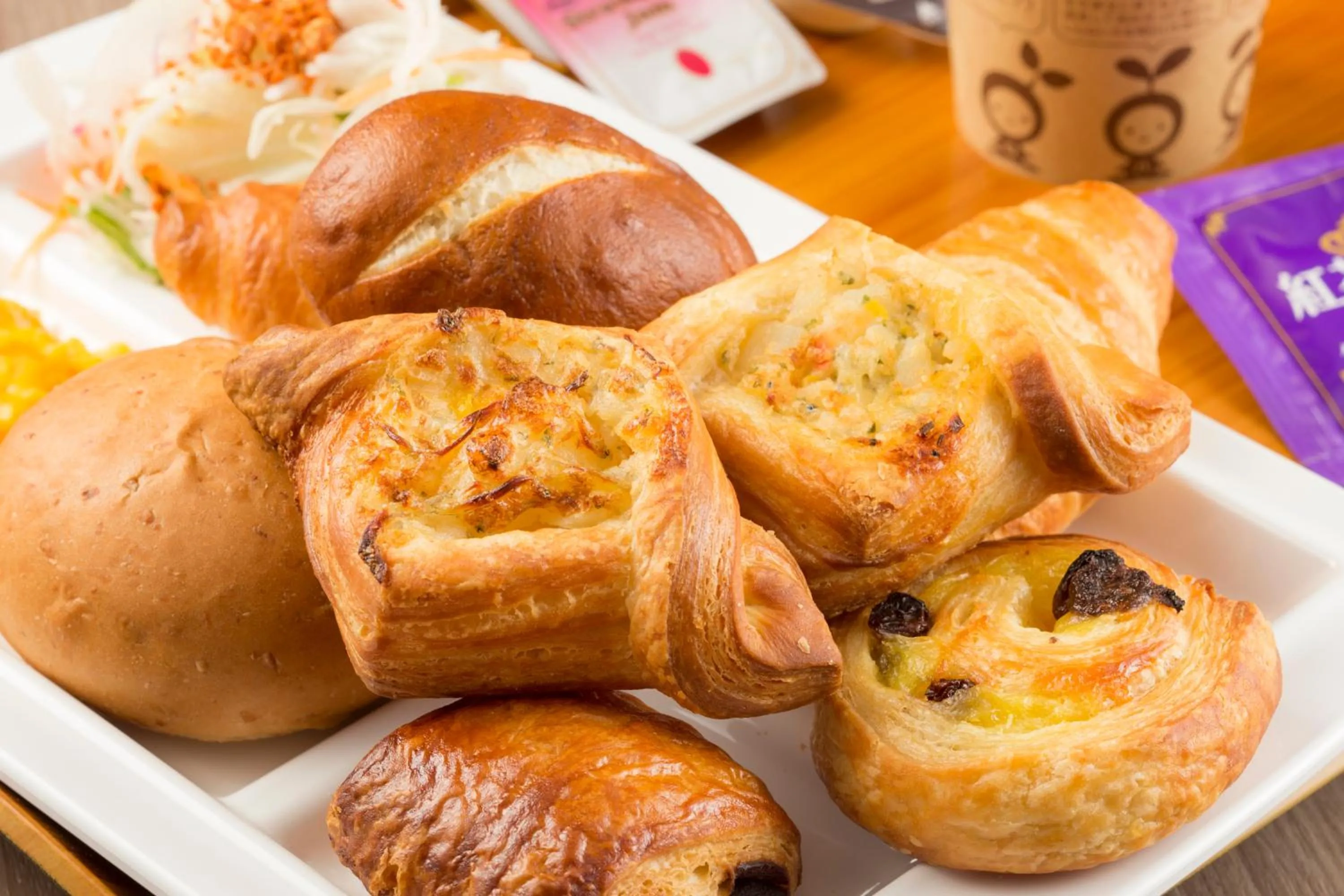 Buffet breakfast in Super Hotel Totsuka Eki Higashiguchi