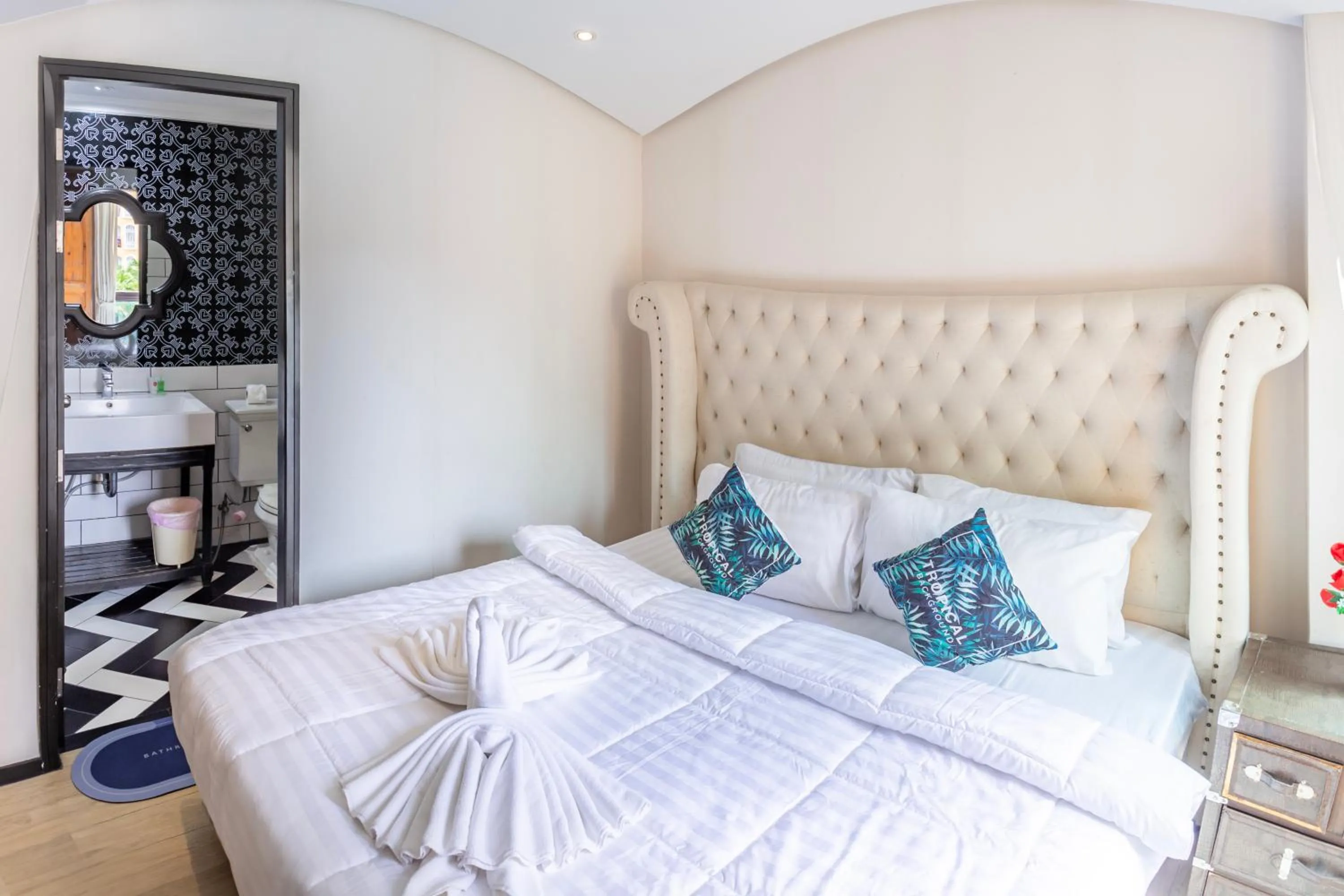 Bed in Venetian Resort Pattaya