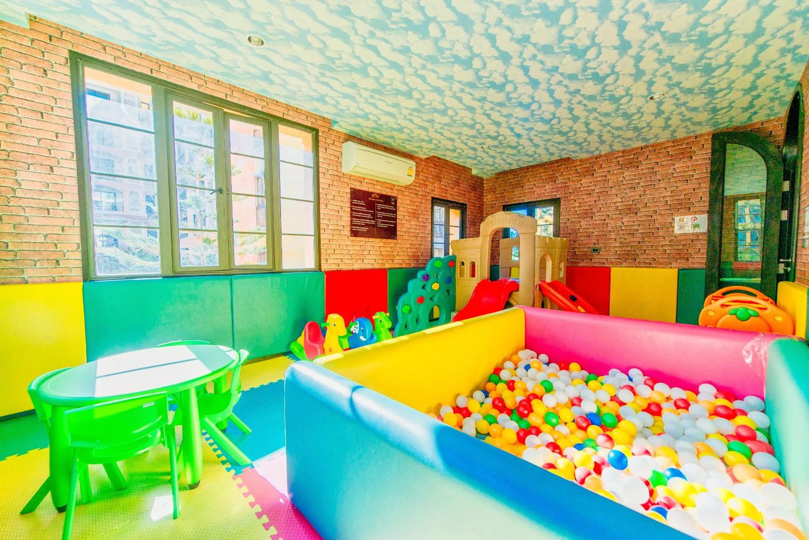 Children play ground in Venetian Resort Pattaya